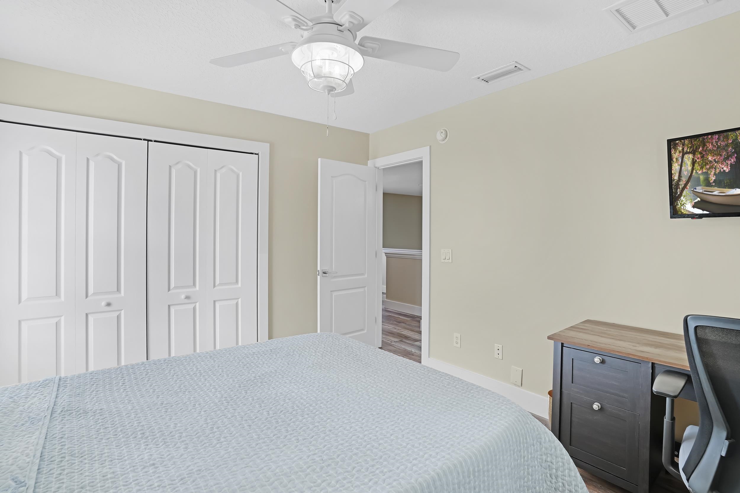 5501 Sunset Landing Cir