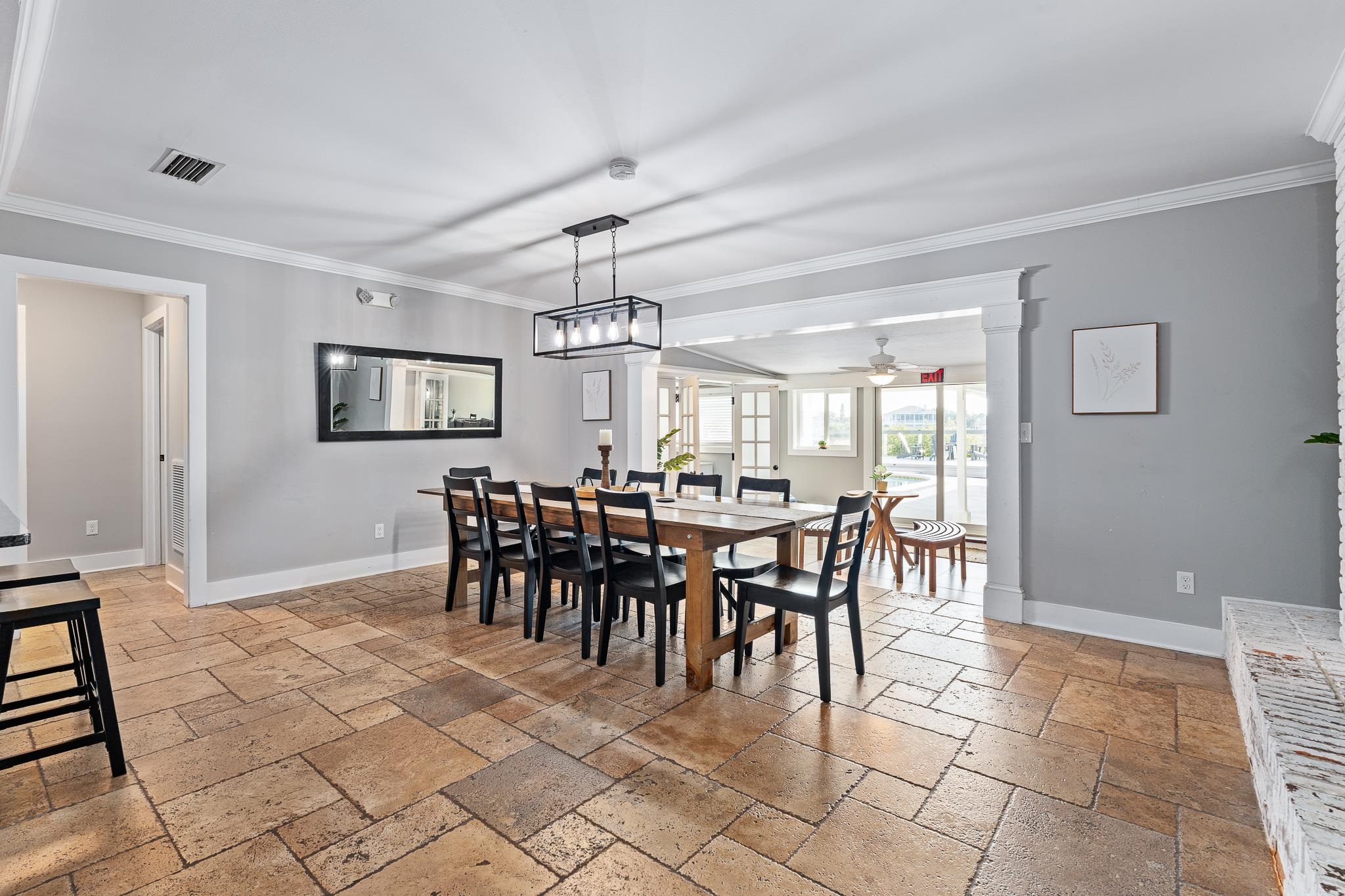 239 Coquina Ave