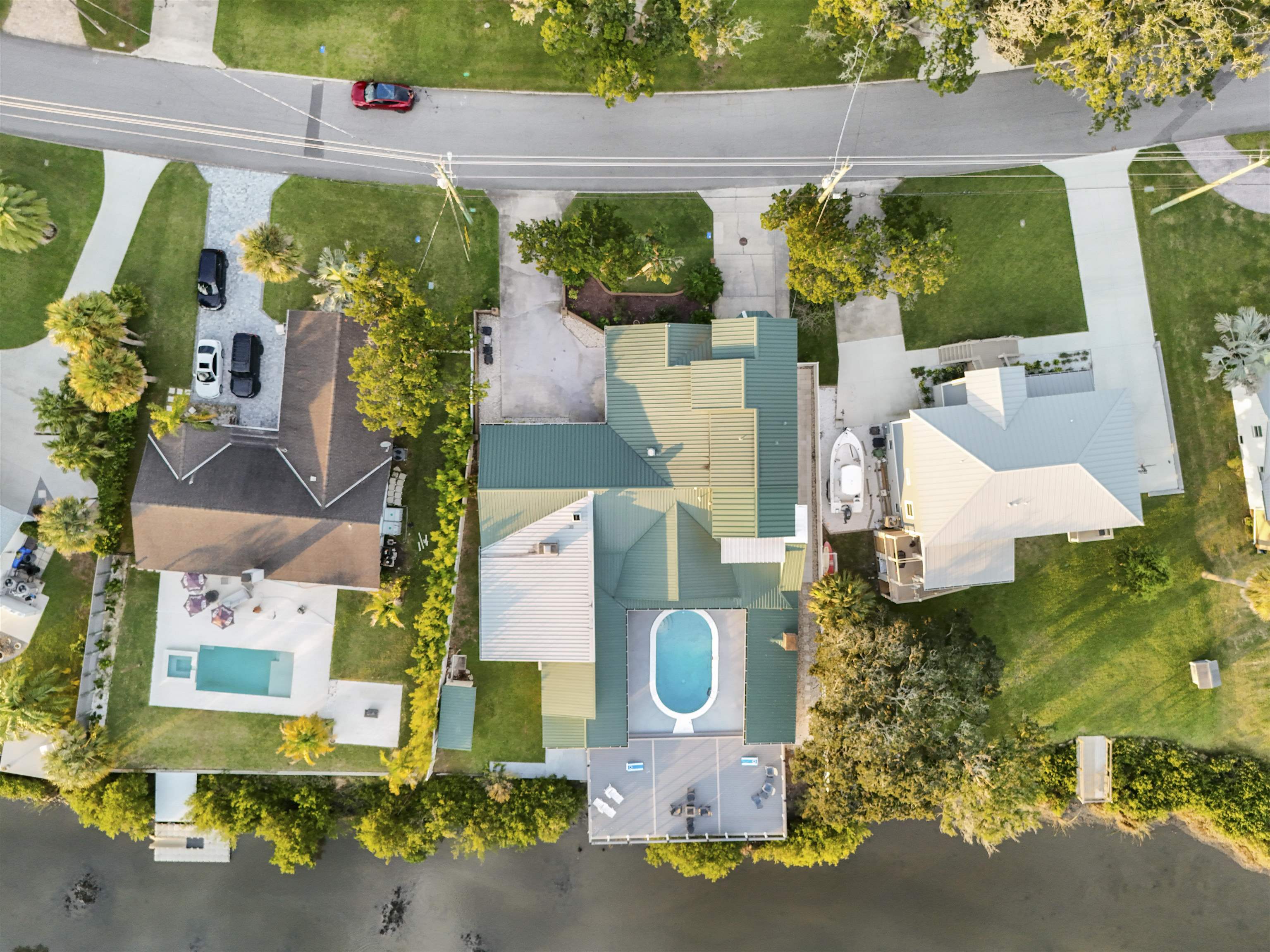 239 Coquina Ave