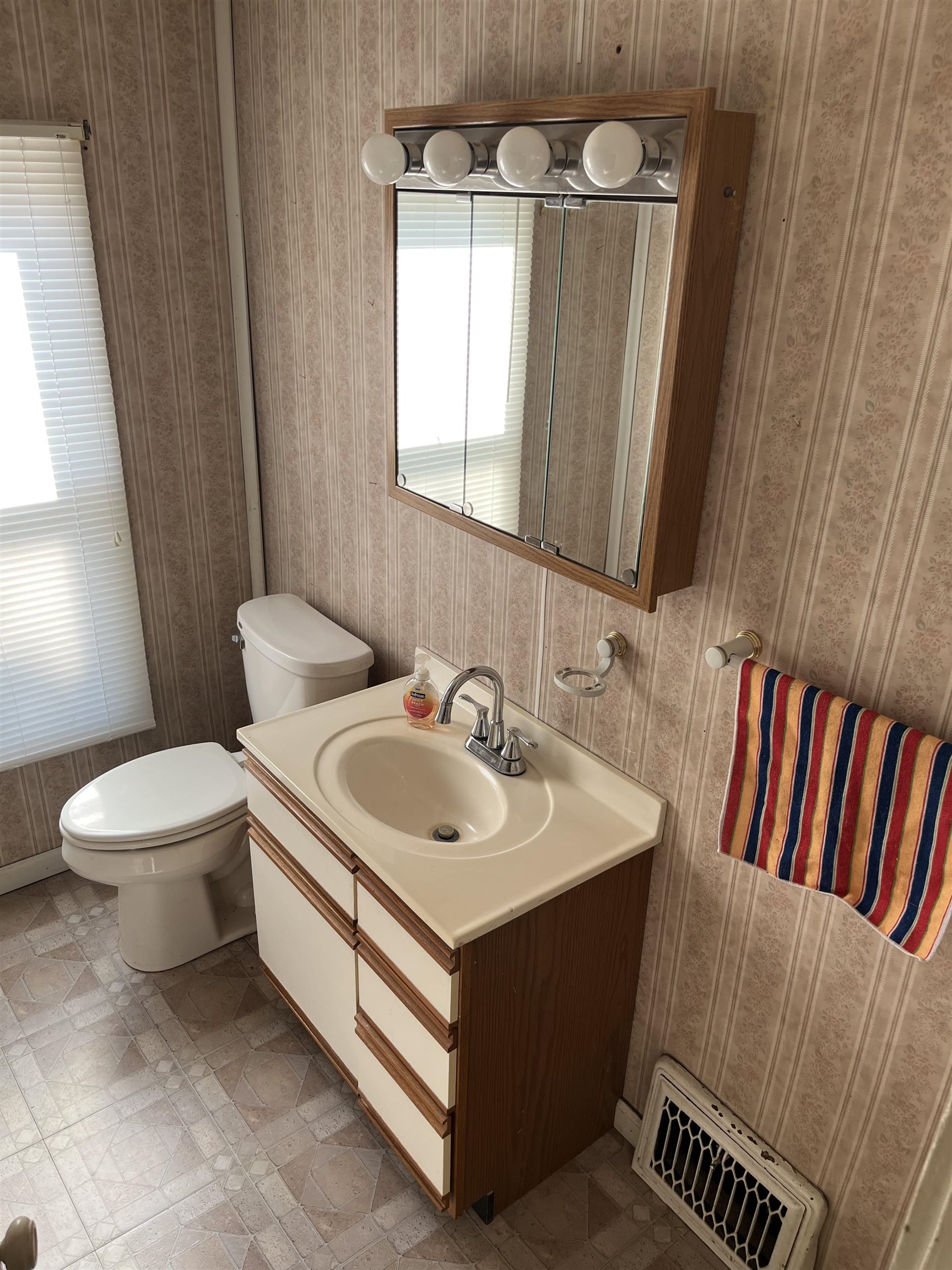 MLS #220882