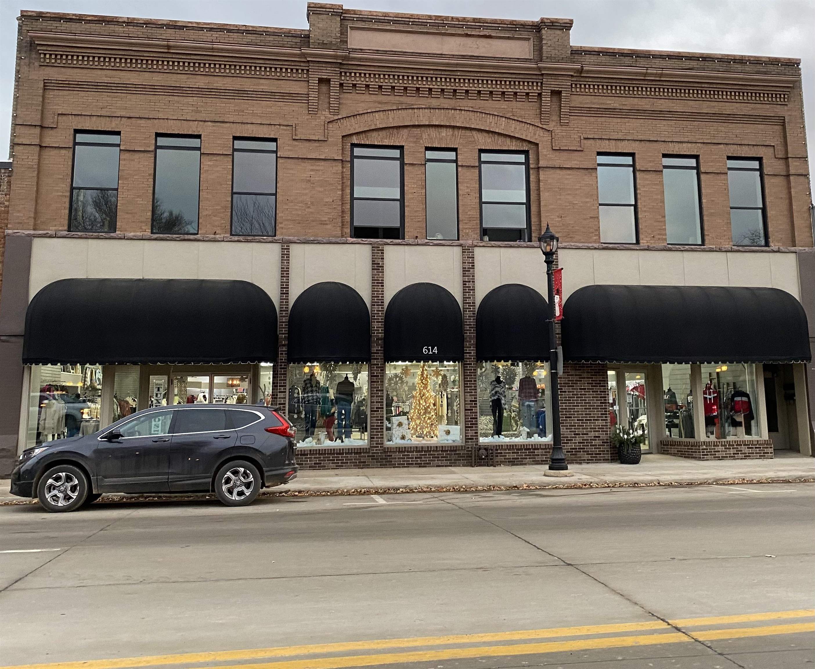 614 Central Avenue, Estherville, IA 51334 