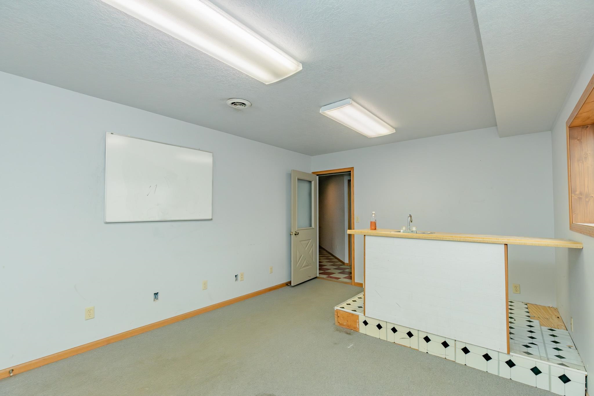 MLS #250698