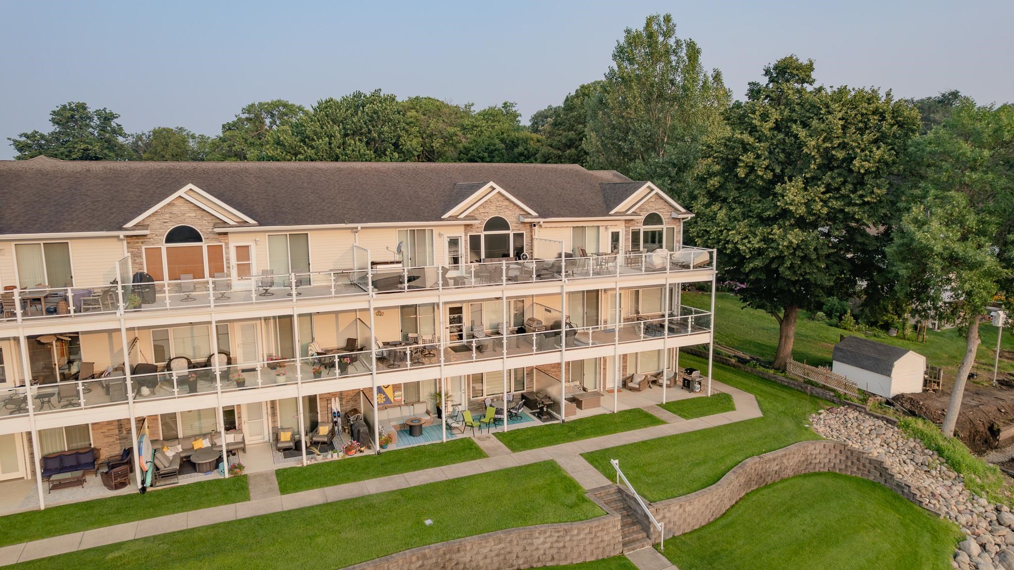 14 Iowa St. #B2, Arnolds Park, IA 51331 