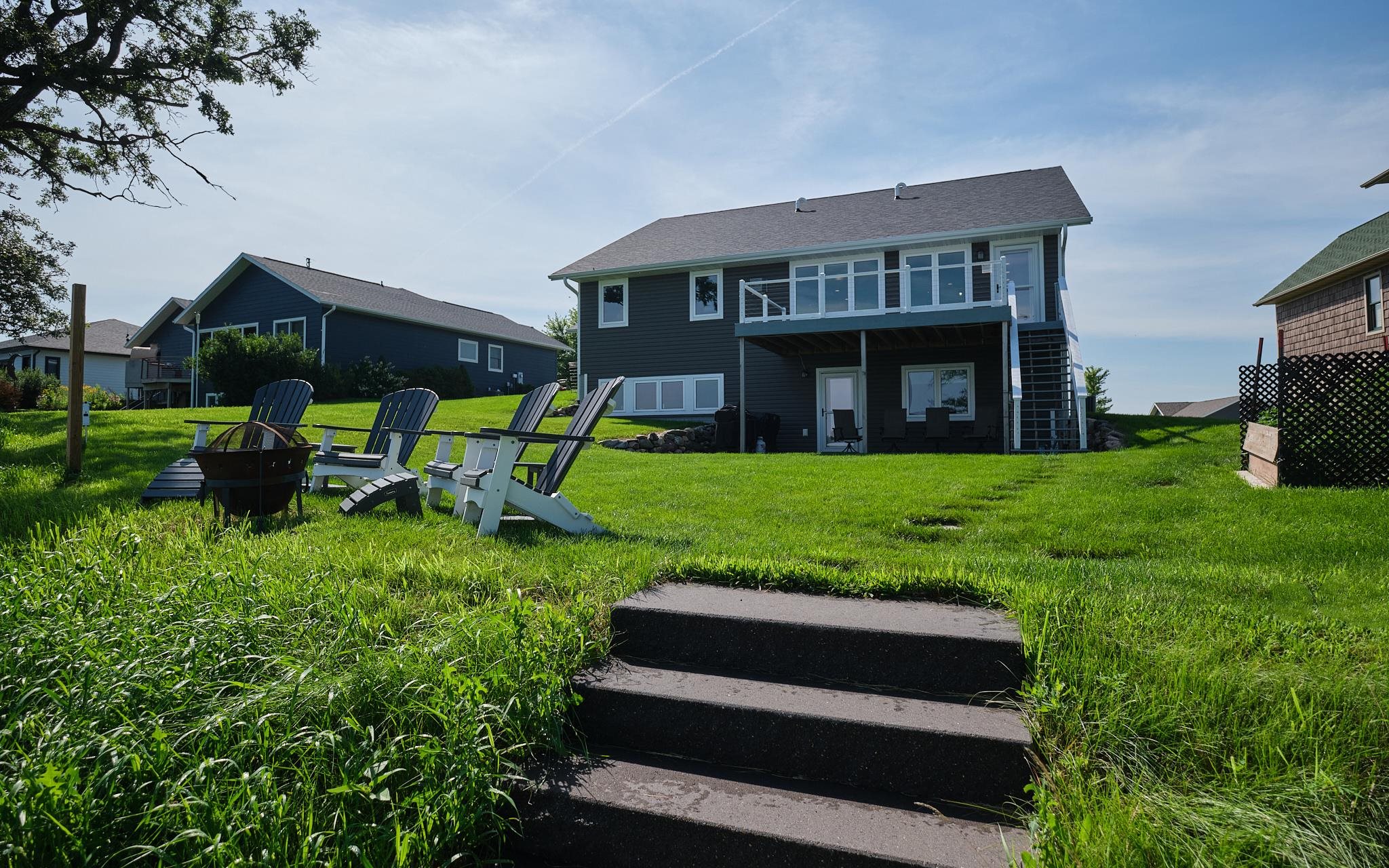 116 West Bay Road, Lake Park, IA 51347 