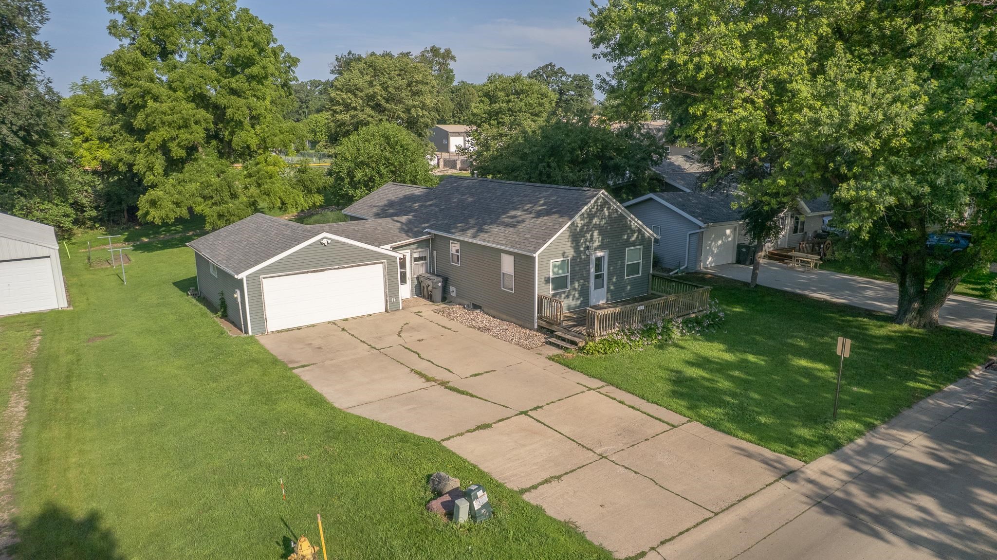 83 Rohr Street, Arnolds Park, IA 51331 