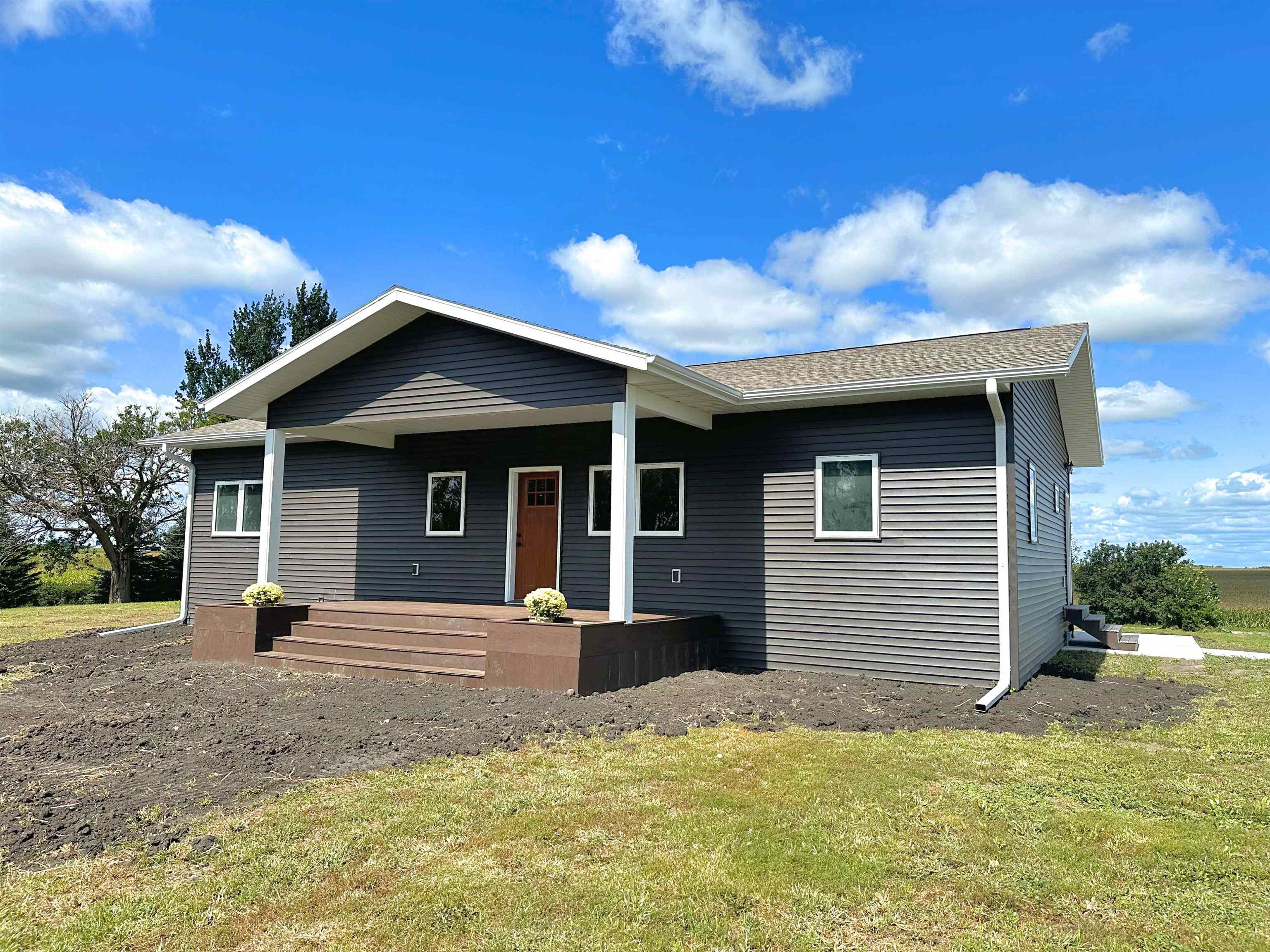 2726 570th Avenue, Ringsted, IA 50578 