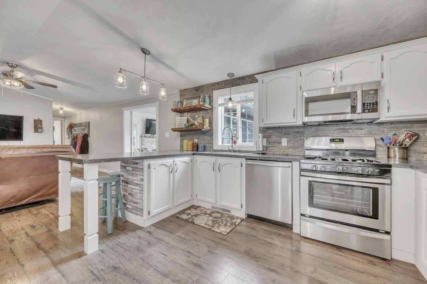 25704 164th Street, Spirit Lake, IA 51360 