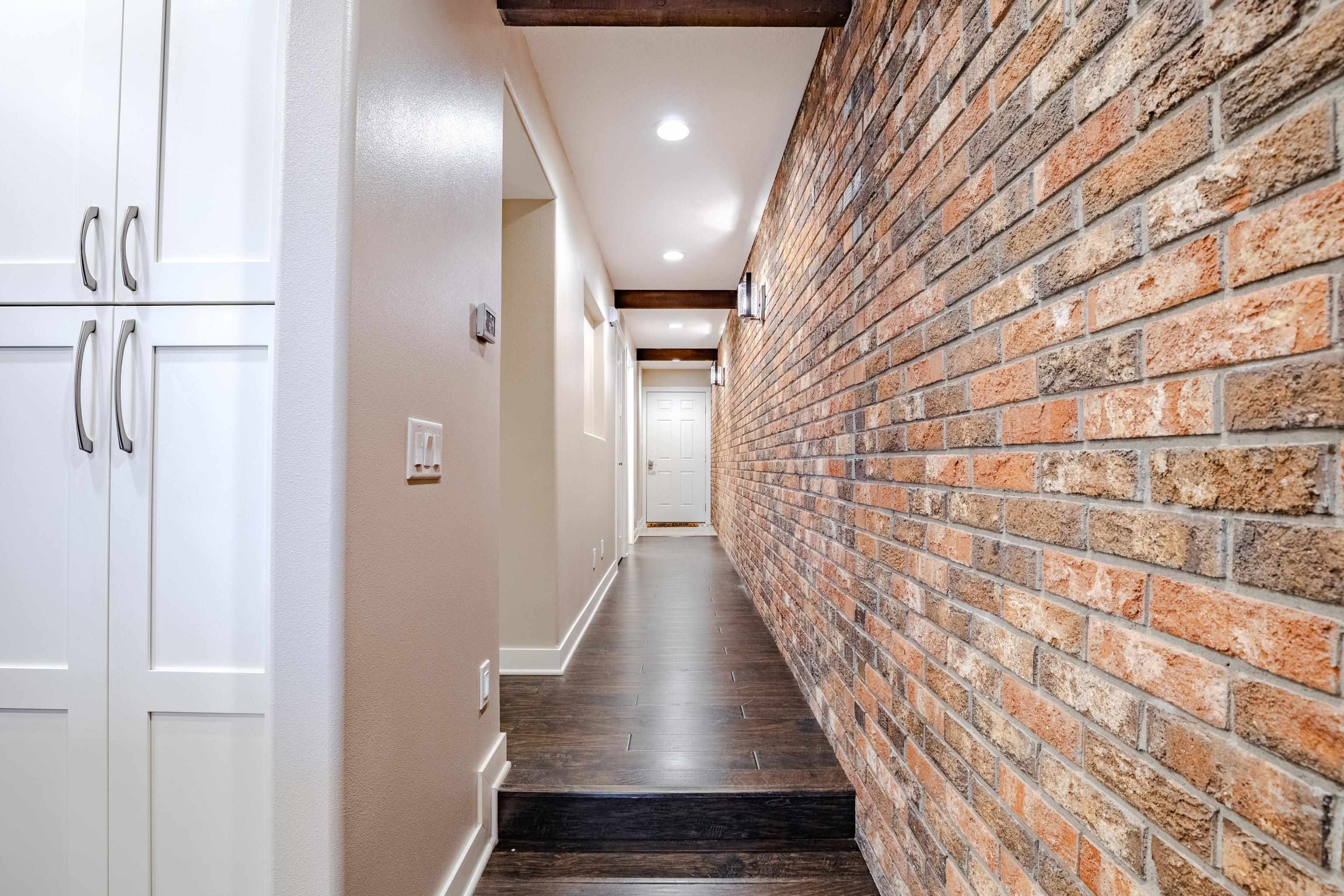 MLS #251295