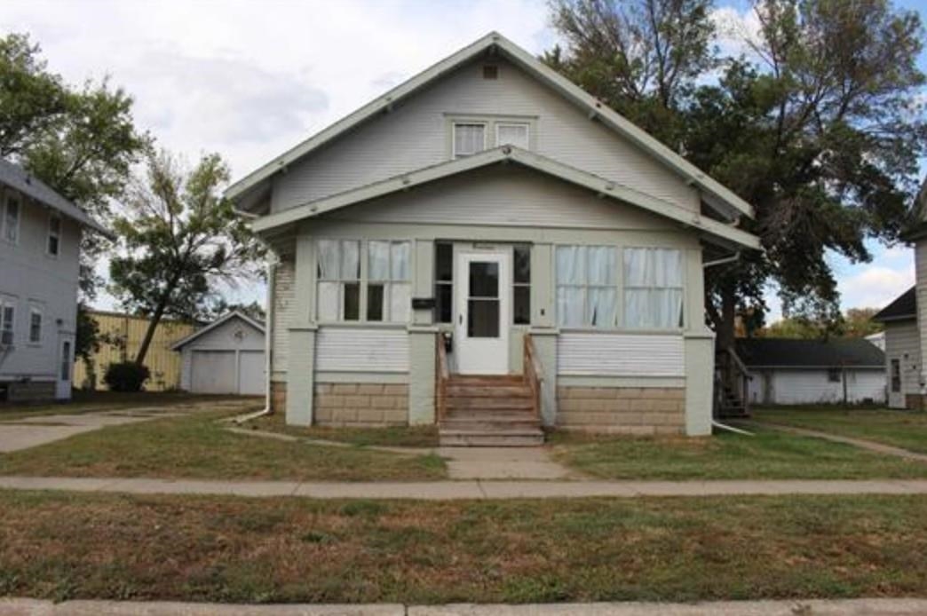 19 2nd Street, Spencer, IA 51301 