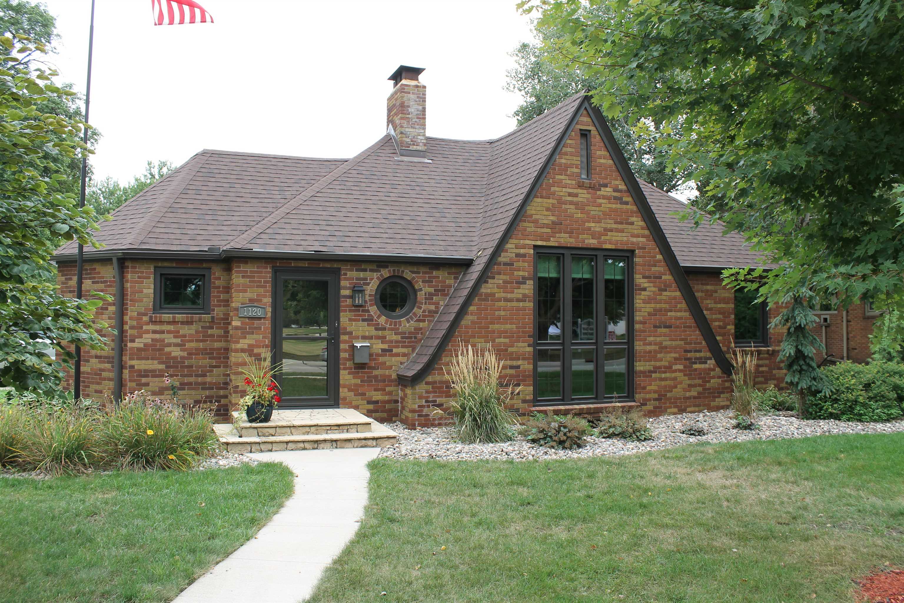 1120 4th Avenue, Spencer, IA 51301 