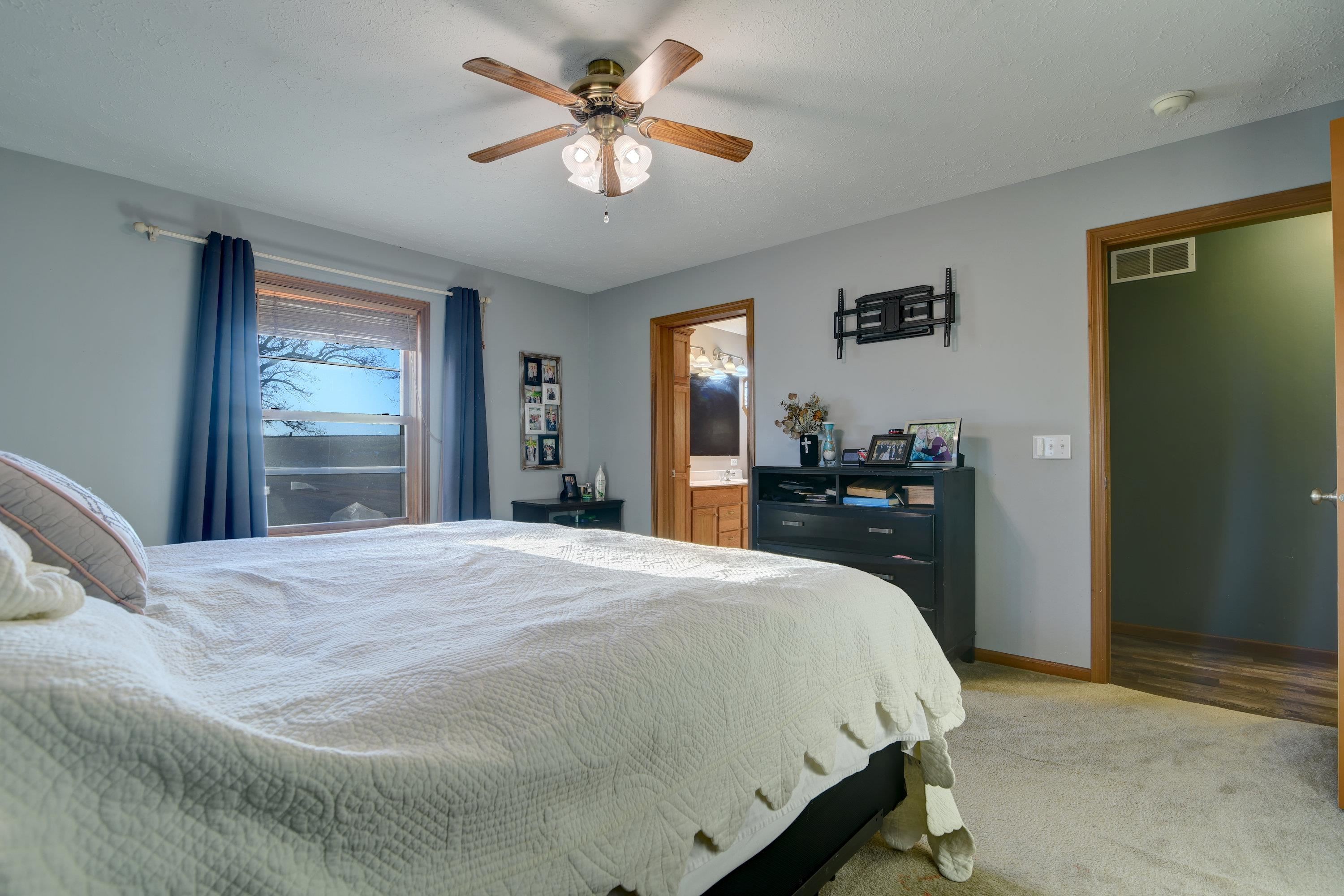 MLS #251455