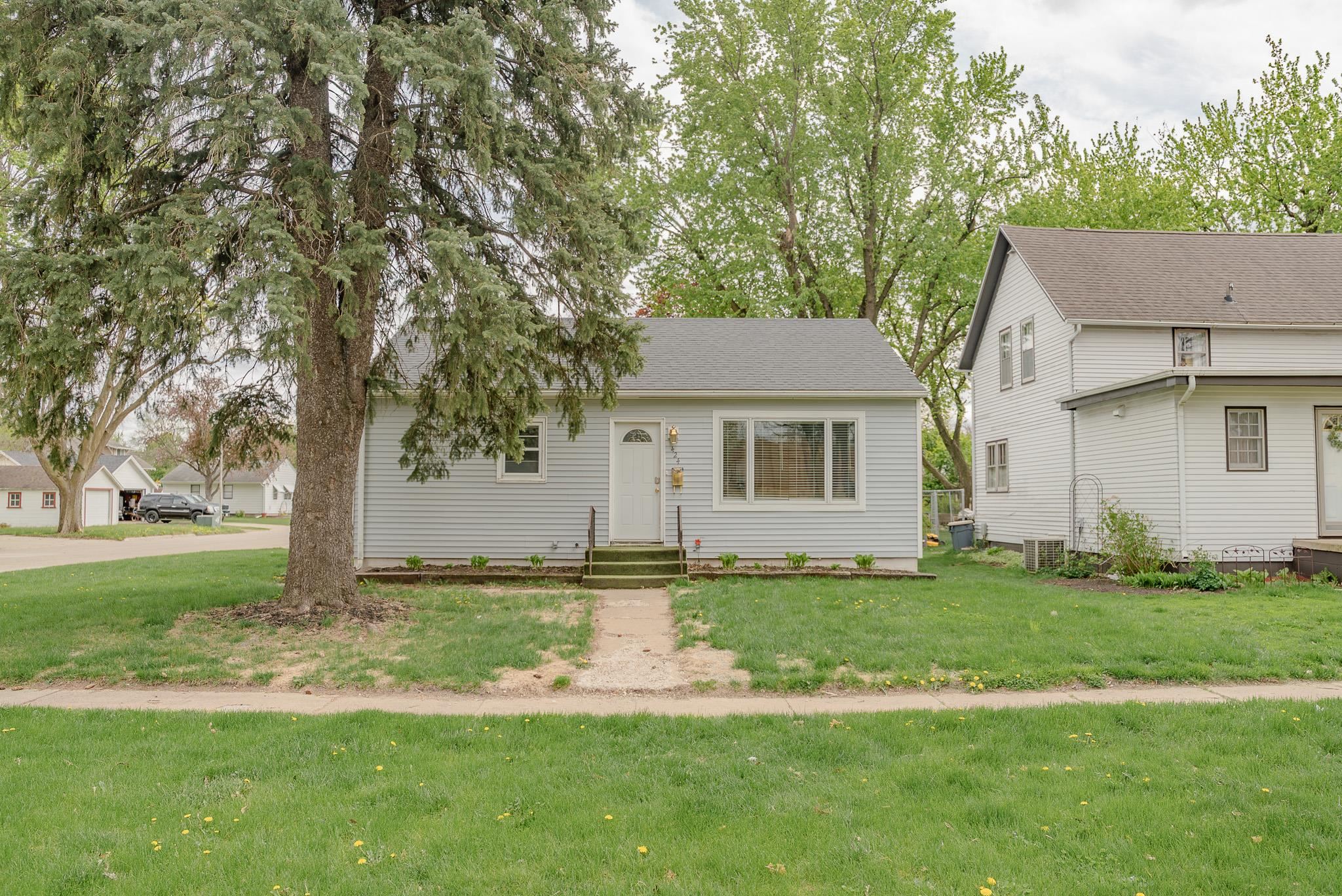 424 E 10th St, Spencer, IA 51301 