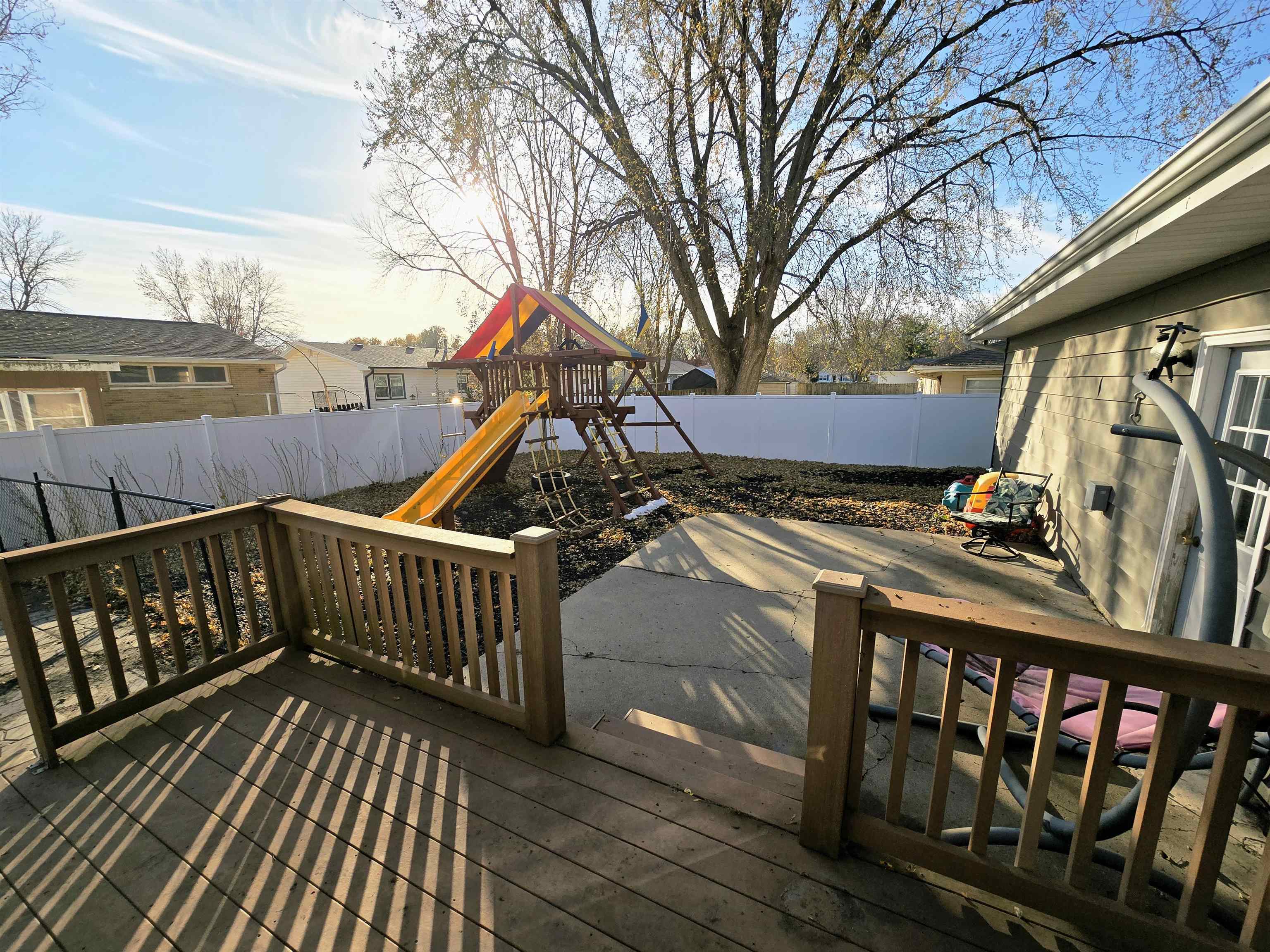 MLS #251477