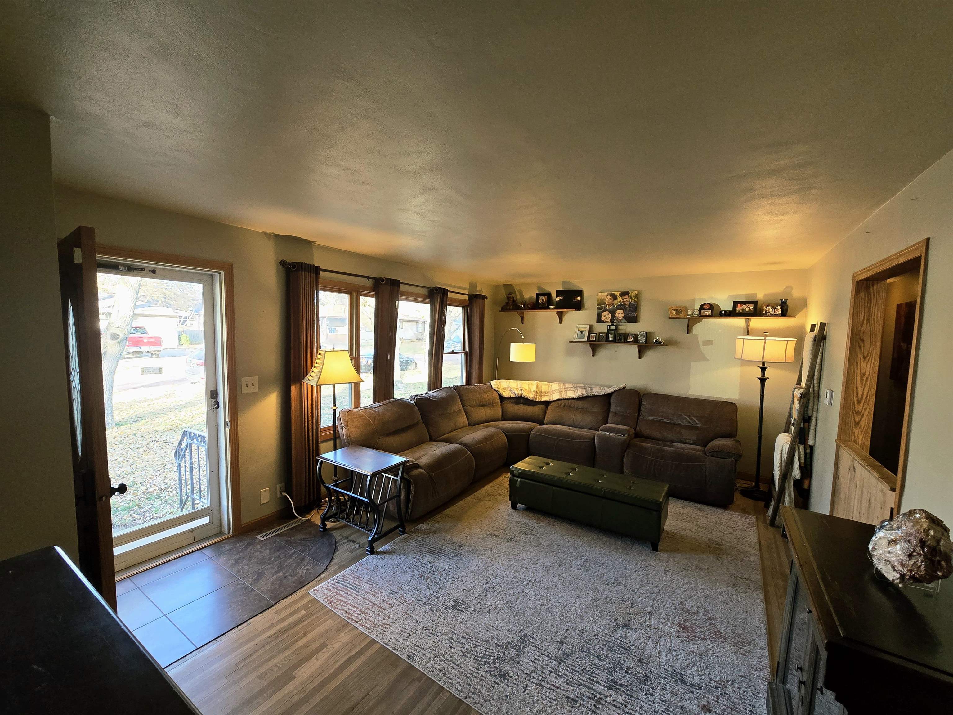 MLS #251477