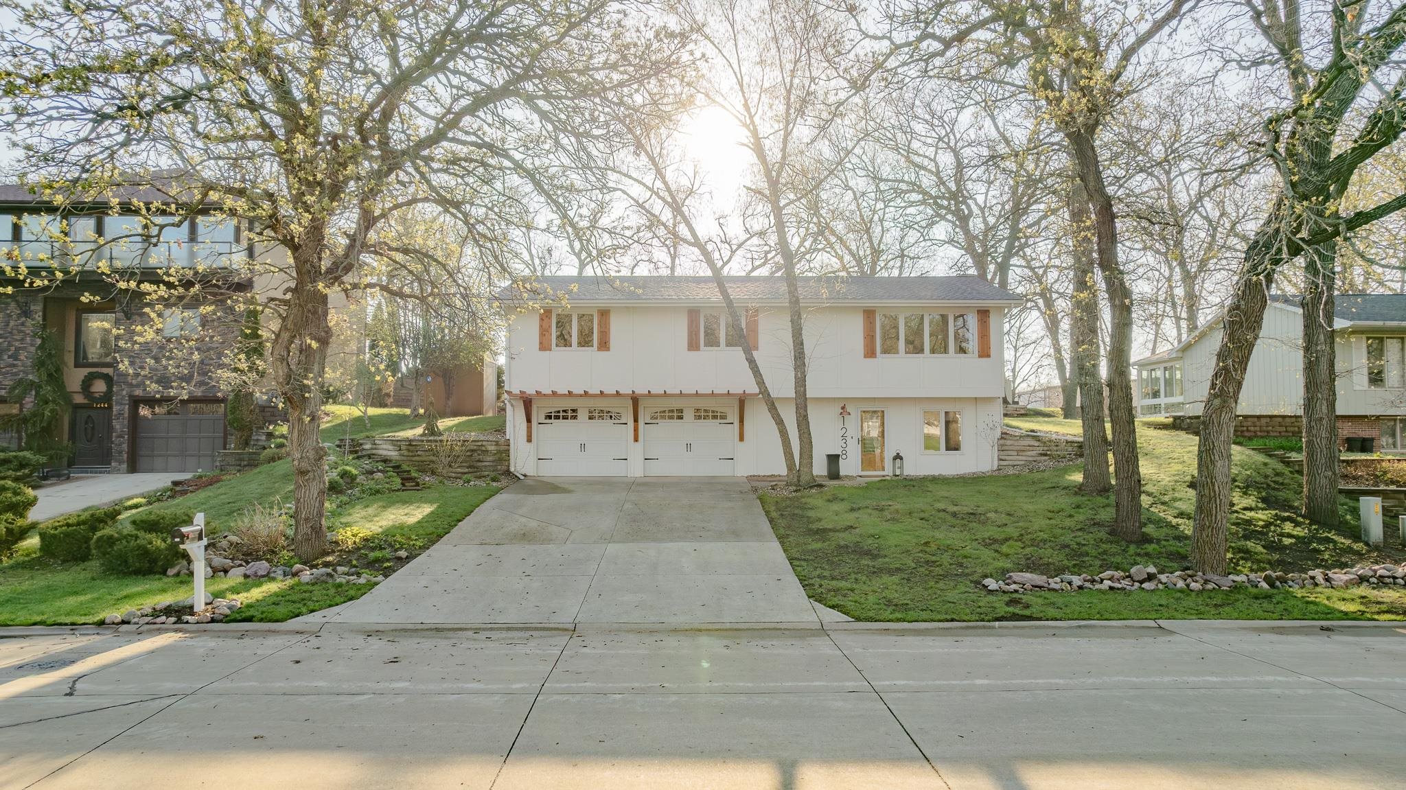 1238 Summer Circle, Okoboji, IA 51355 