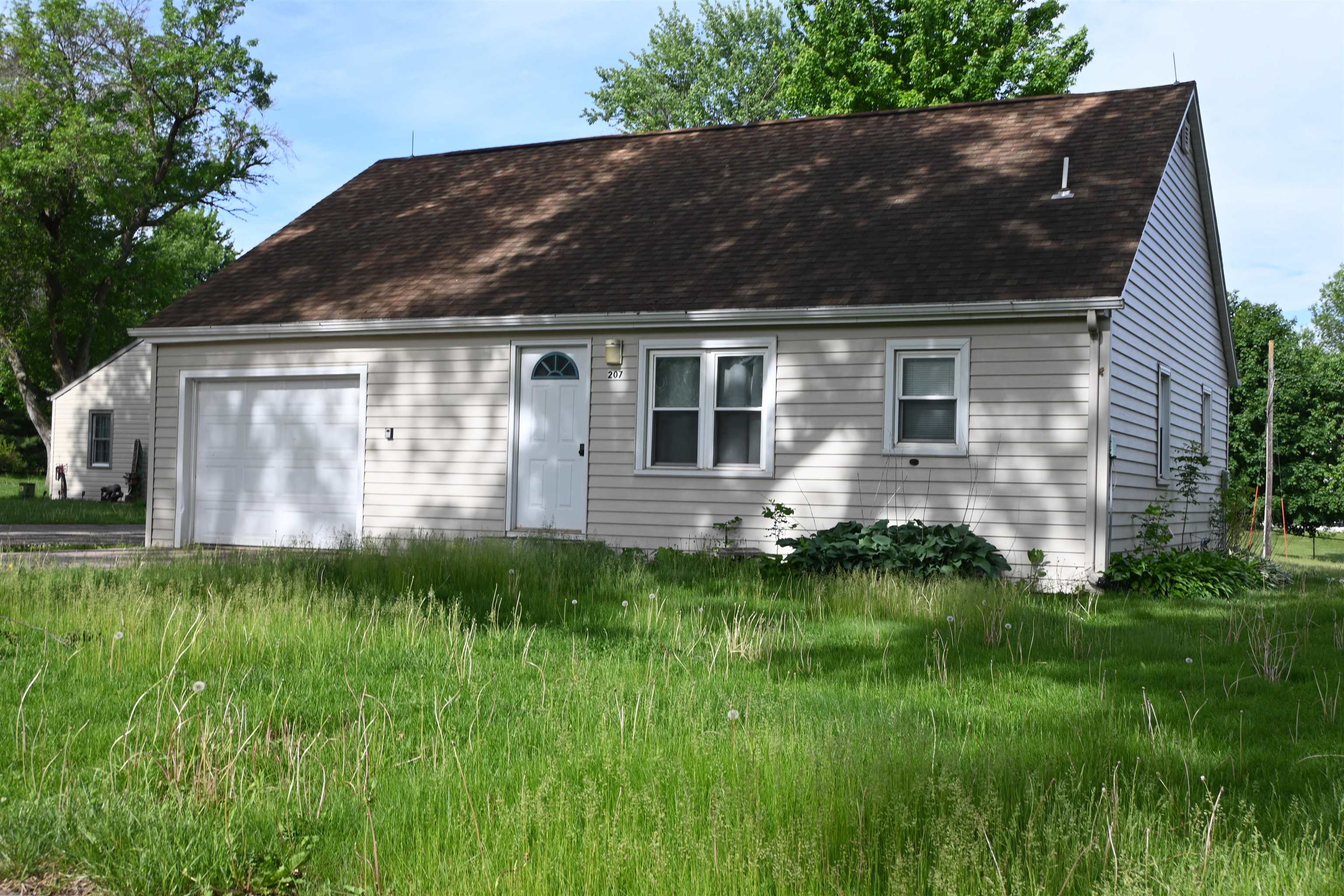 207 Melrose Street, Wall Lake, IA 51466 