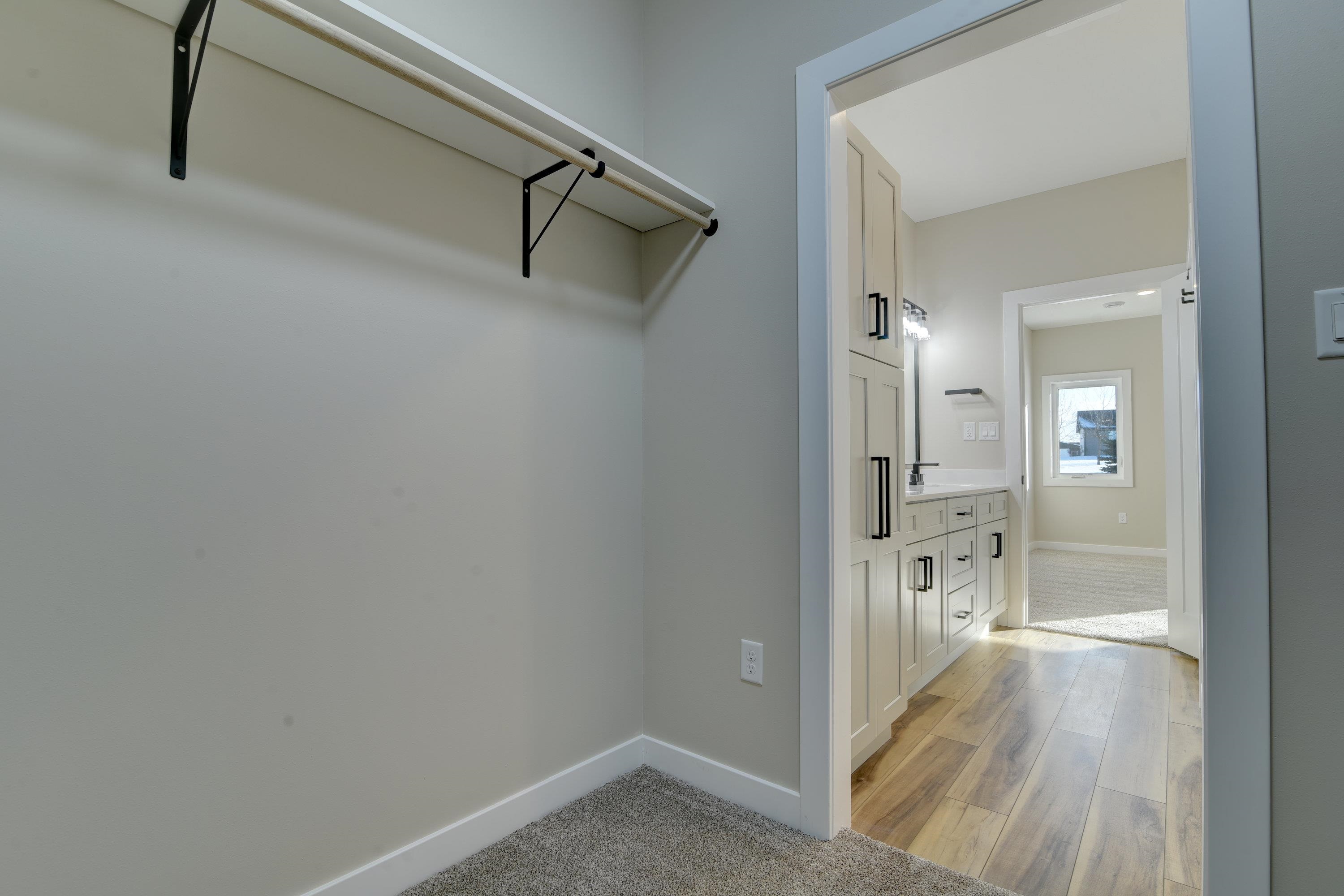 MLS #251553