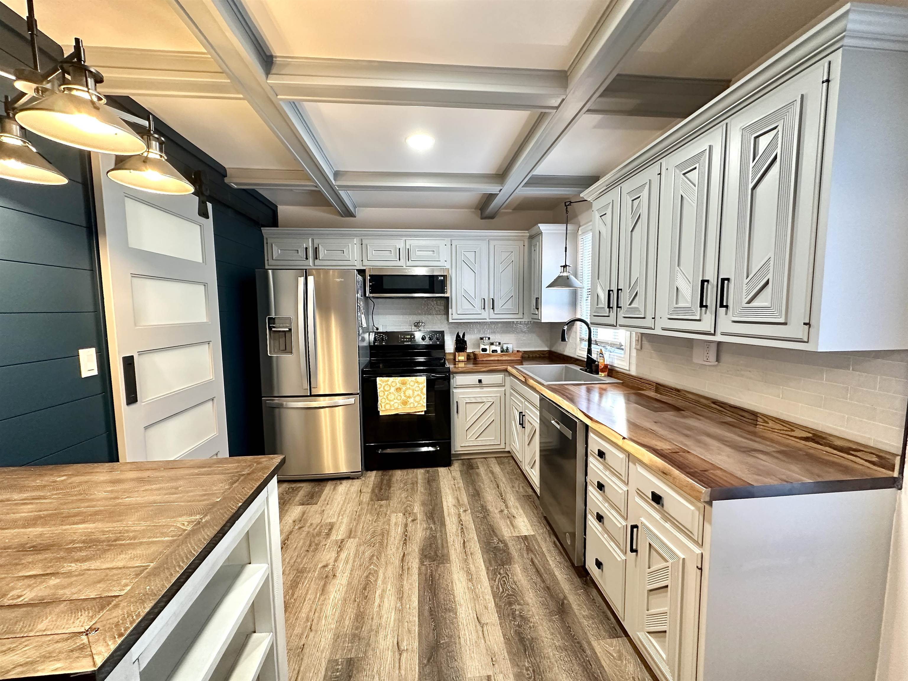 MLS #251575
