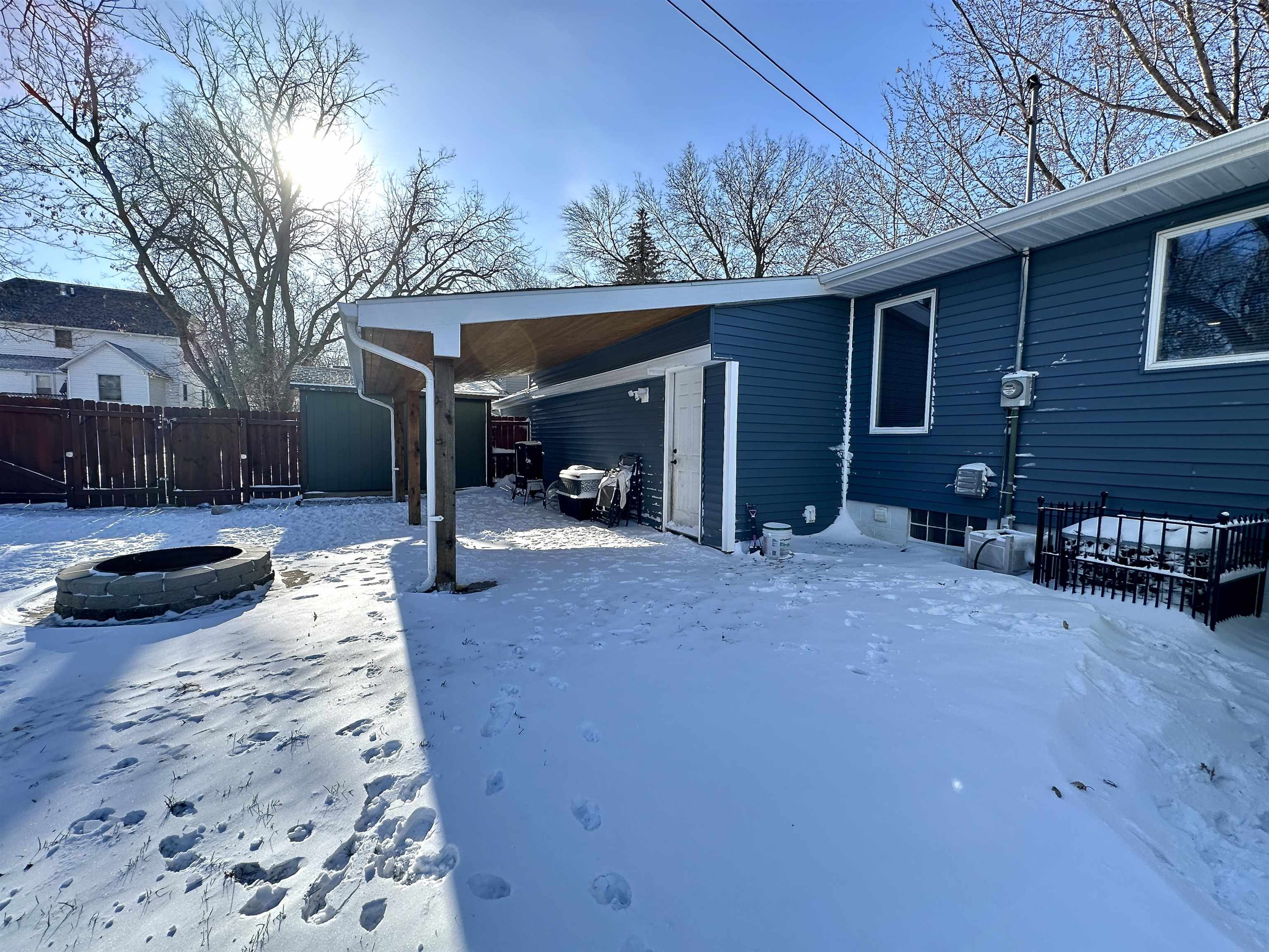 MLS #251575