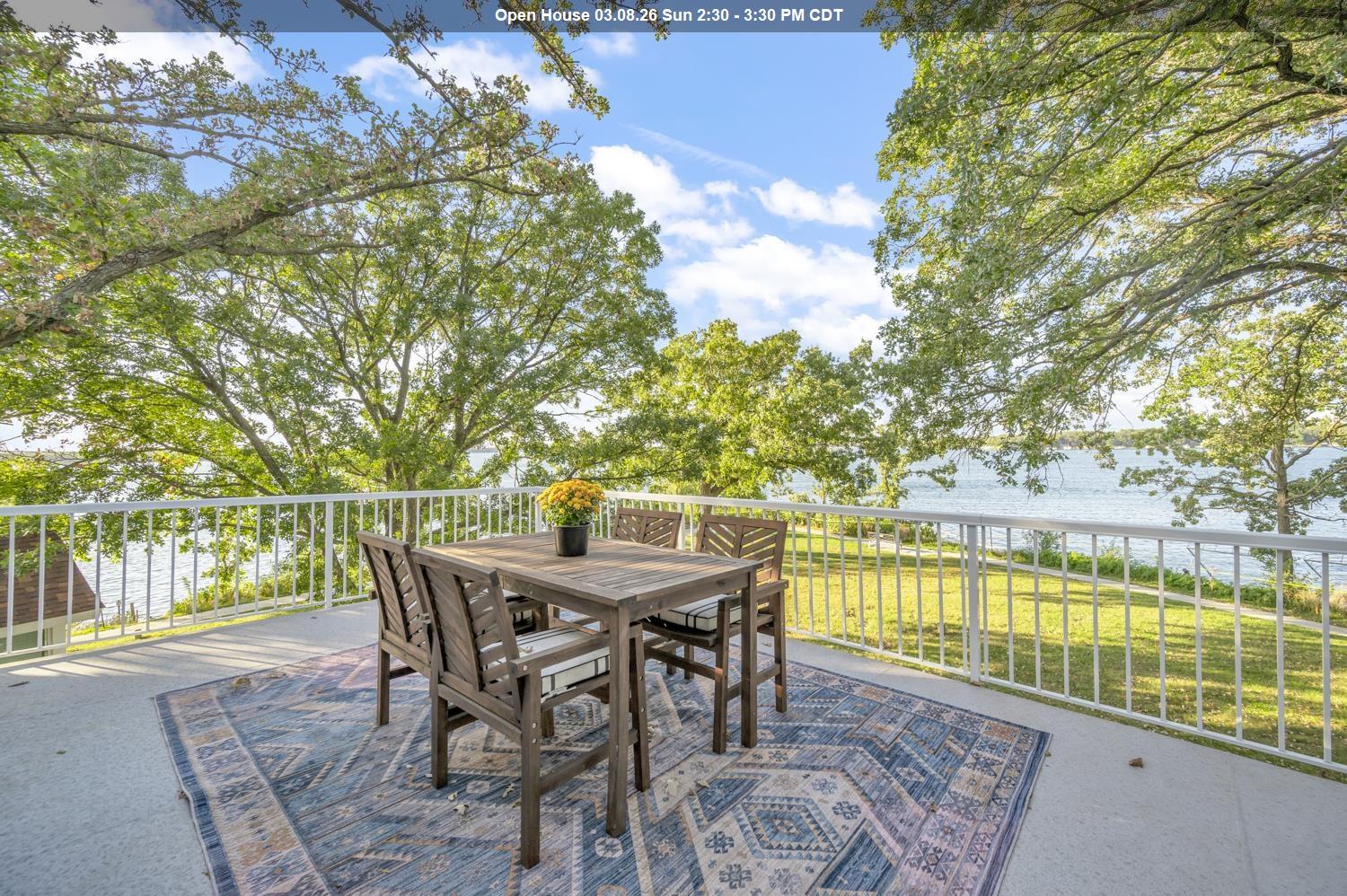 160 Pillsbury Pt, Arnolds Park, IA 51331 