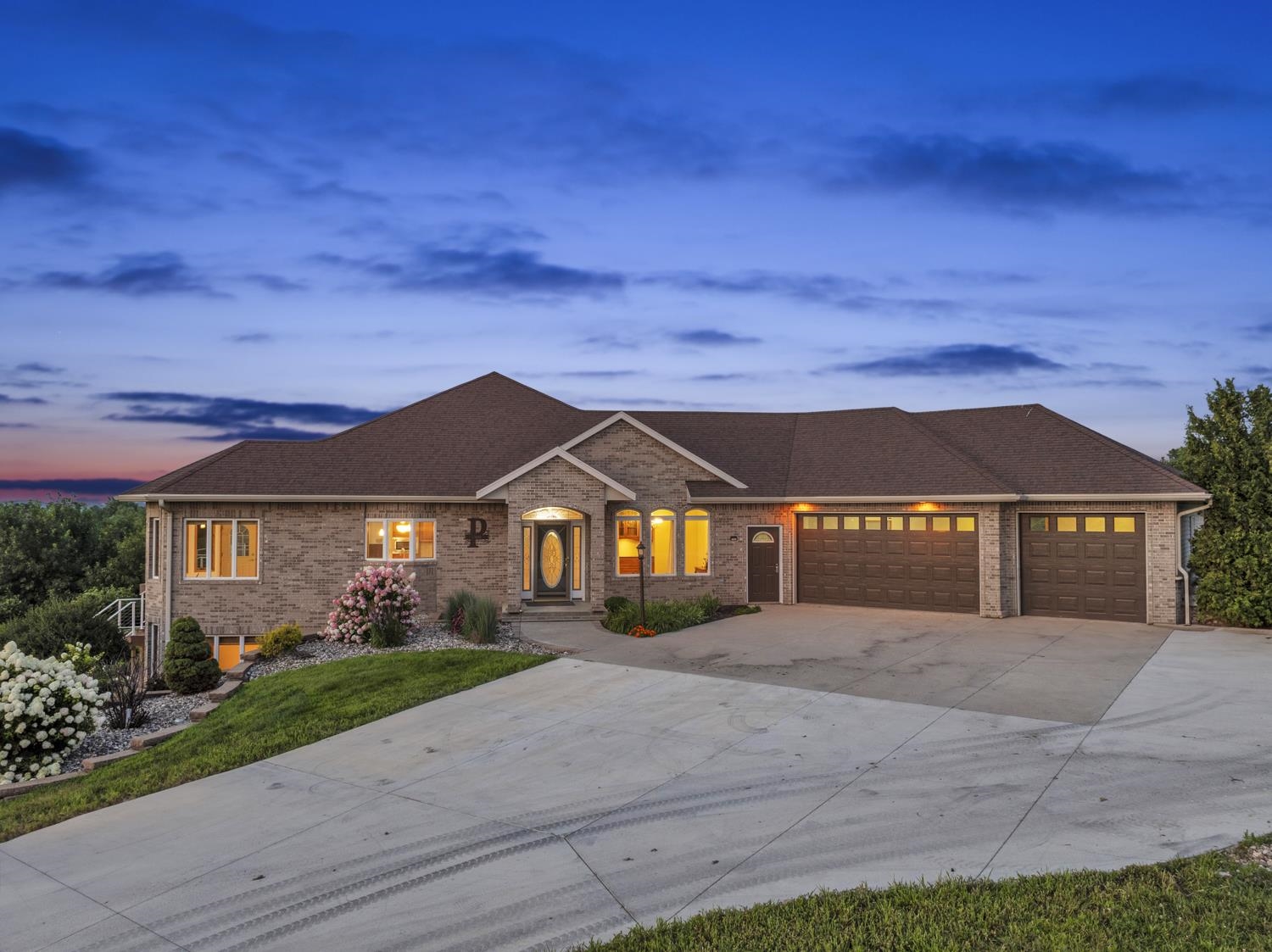 25329 182nd Street, Spirit Lake, IA 51360 