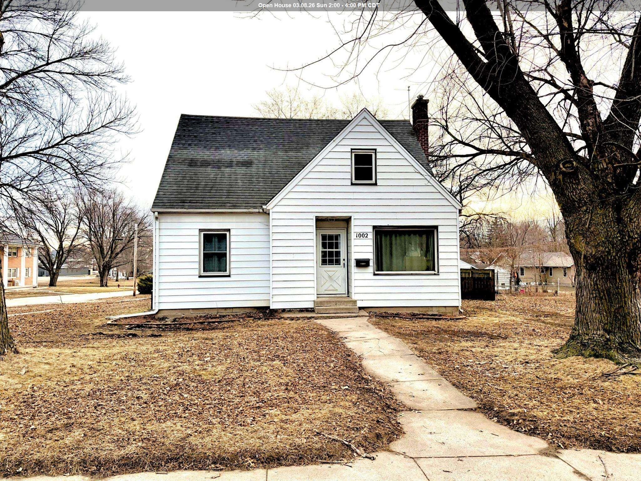 1002 Call Street, Emmetsburg, IA 50536 