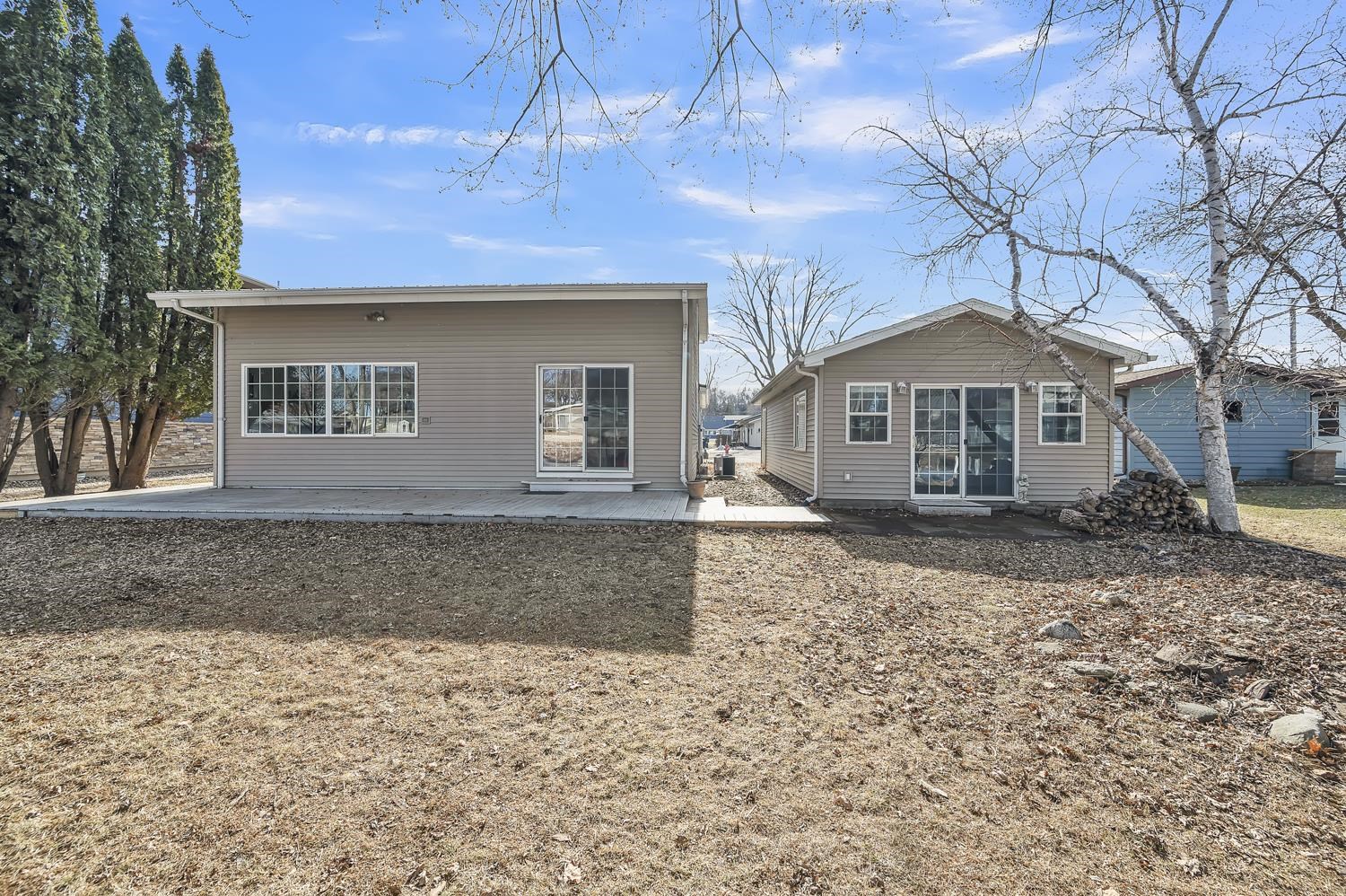 1304 Jerdee Lane, Wahpeton, IA 51351 