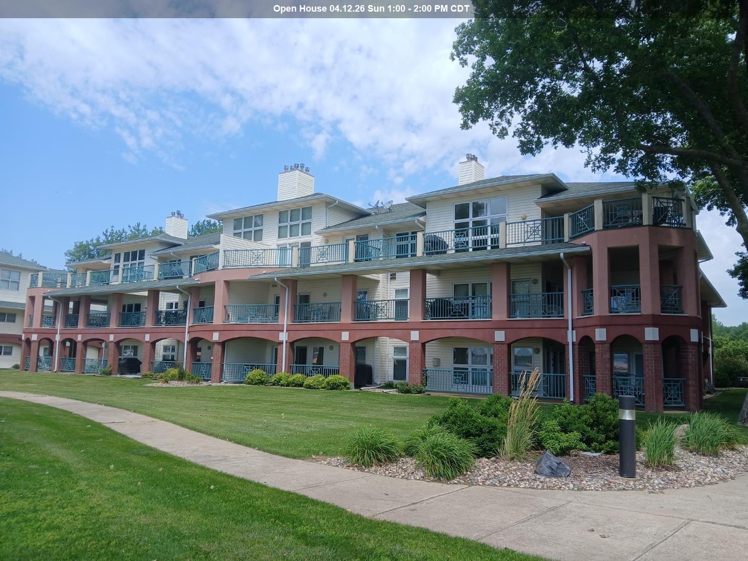 1605 Chalstrom Beach Rd, Okoboji, IA 51355 