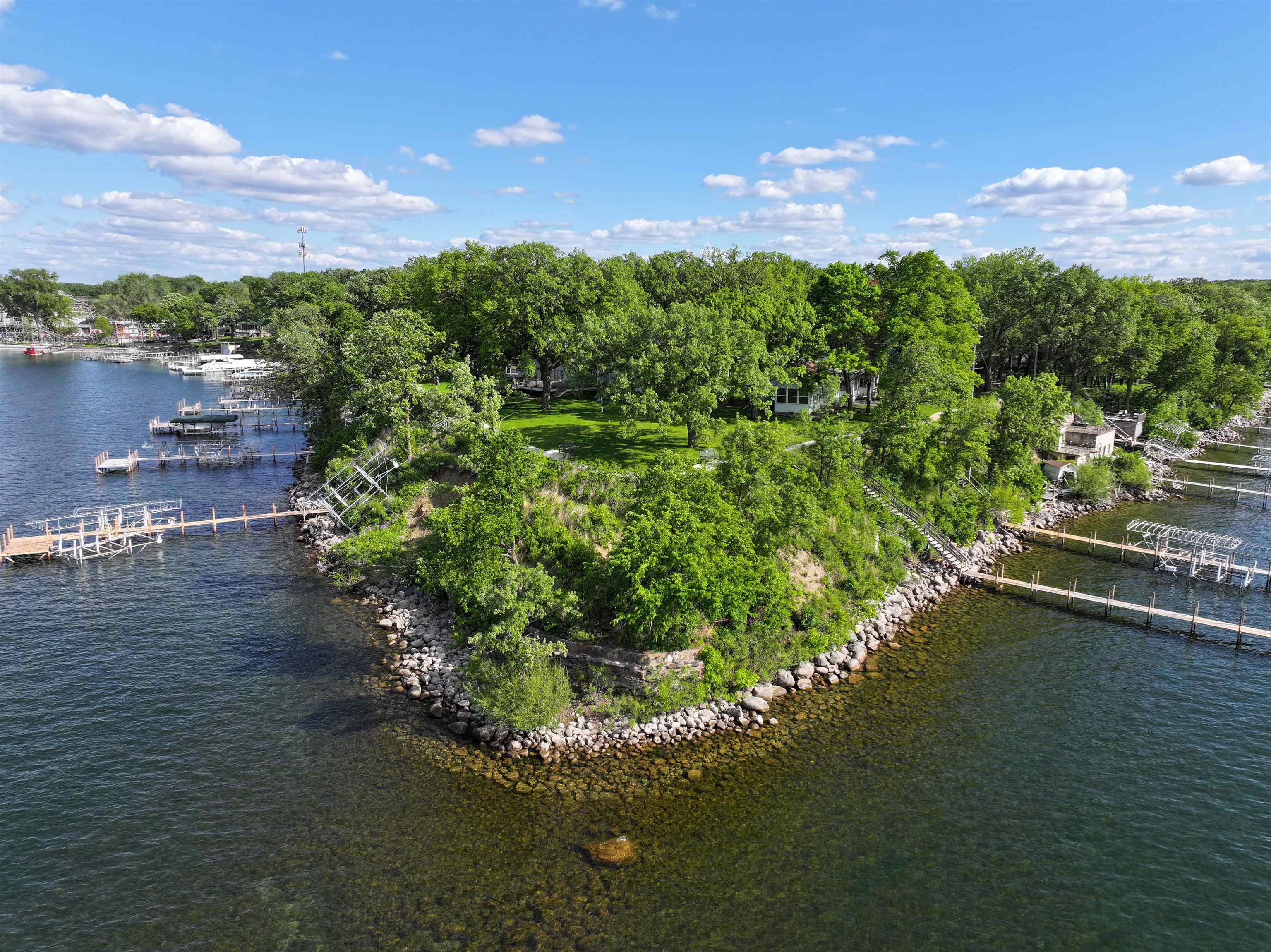 162 Pillsbury Point, Arnolds Park, IA 51331 