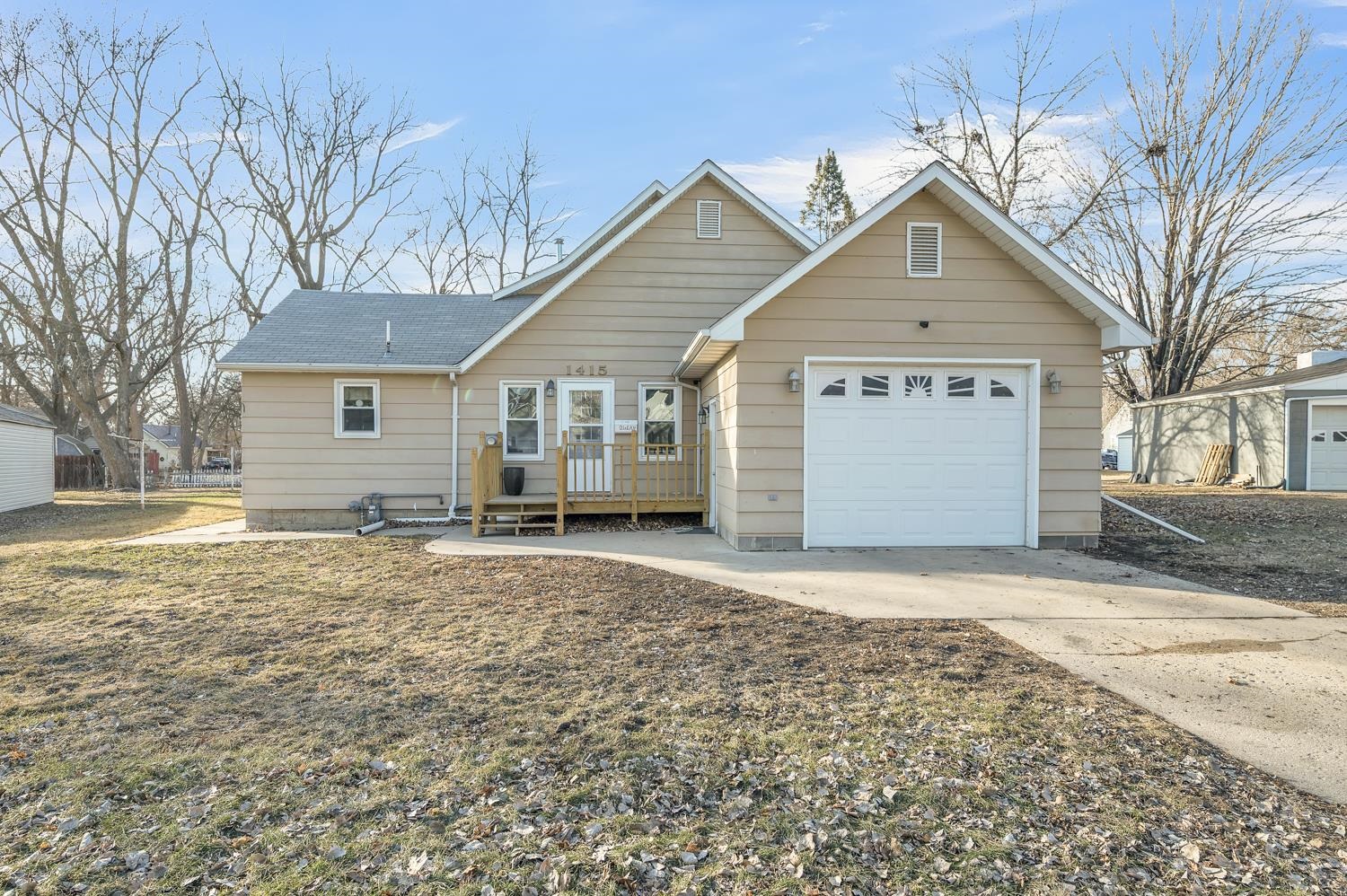 1415 7th Street, Estherville, IA 51334 