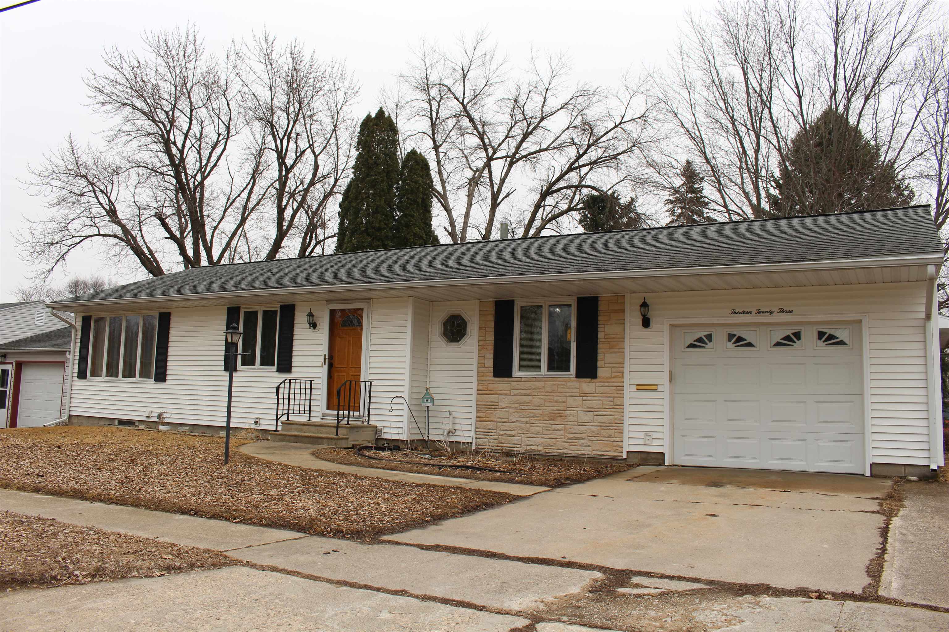 1323 Maple Street, Sac City, IA 50583 