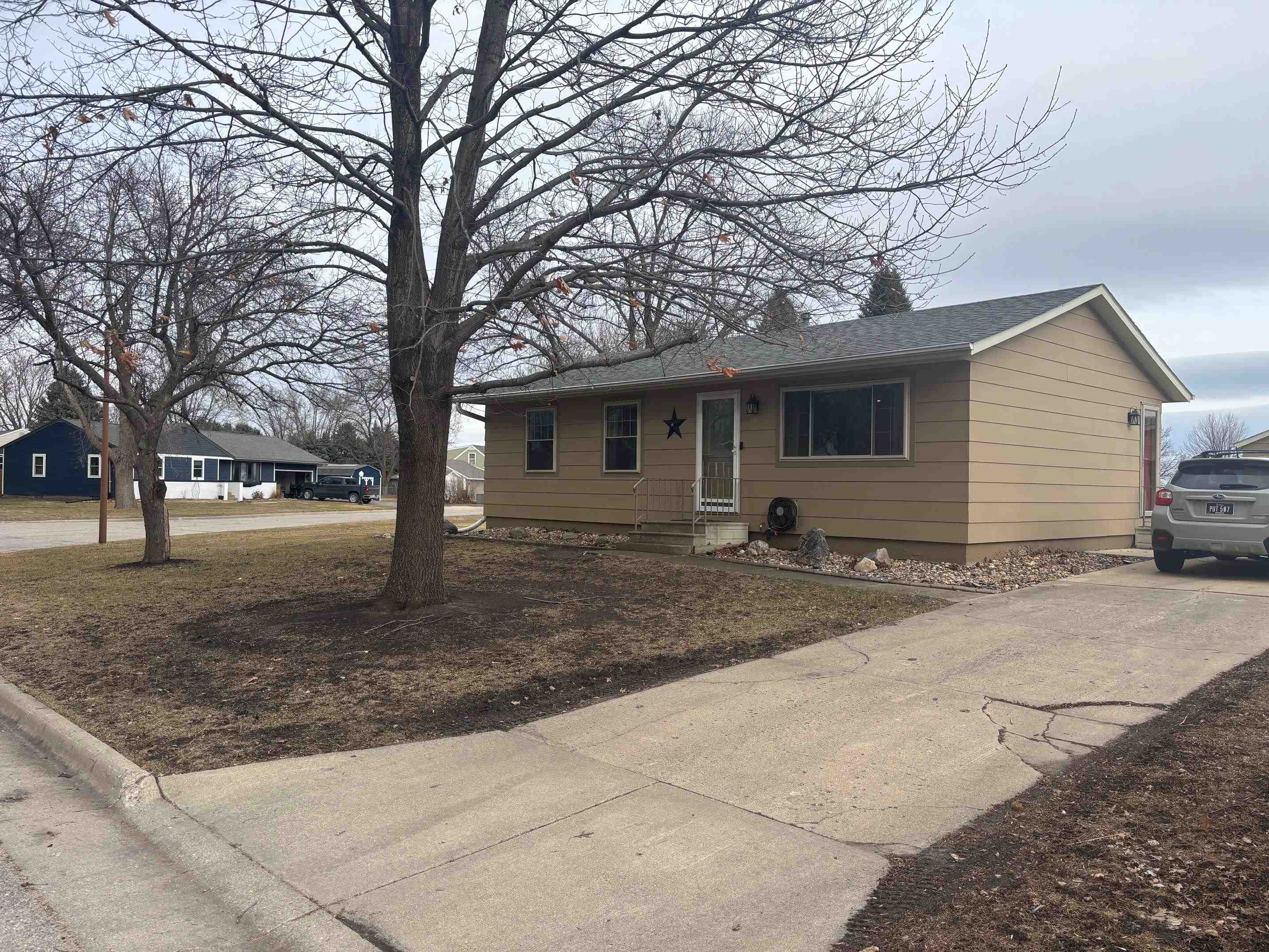 1914 7th Street, Estherville, IA 51334 