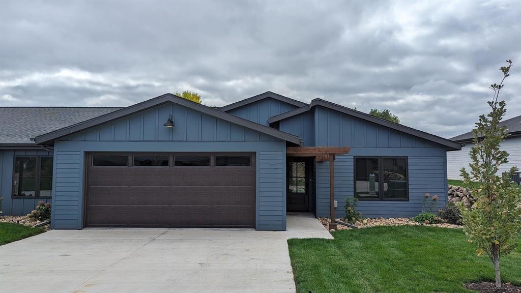 3917 Dorothy's Lane, Spirit Lake, IA 51360 