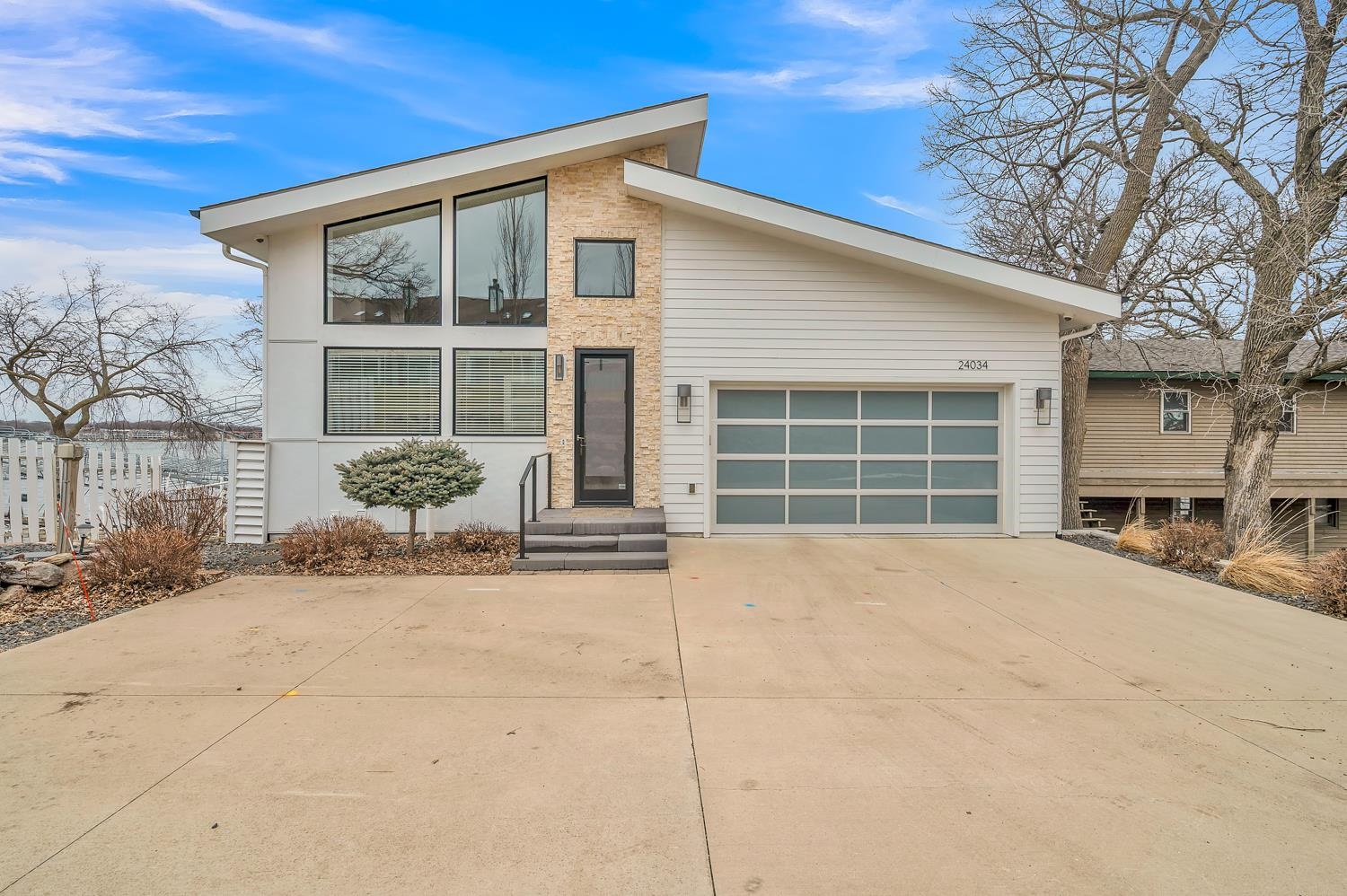 24034 Kelley's Beach Drive, Spirit Lake, IA 51360 