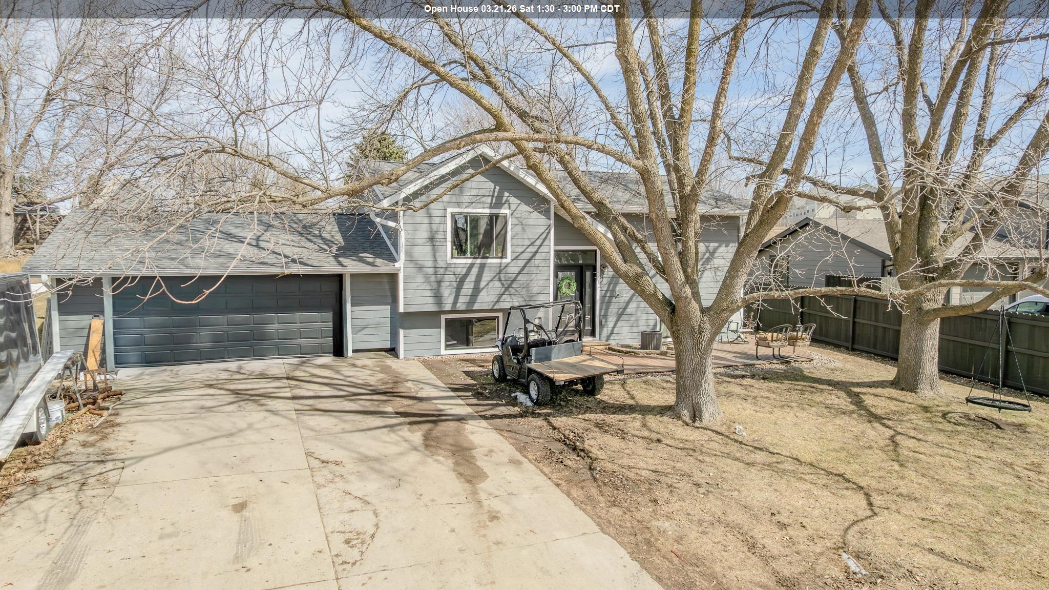 2731 Center Lake Dr, Spirit Lake, IA 51360 