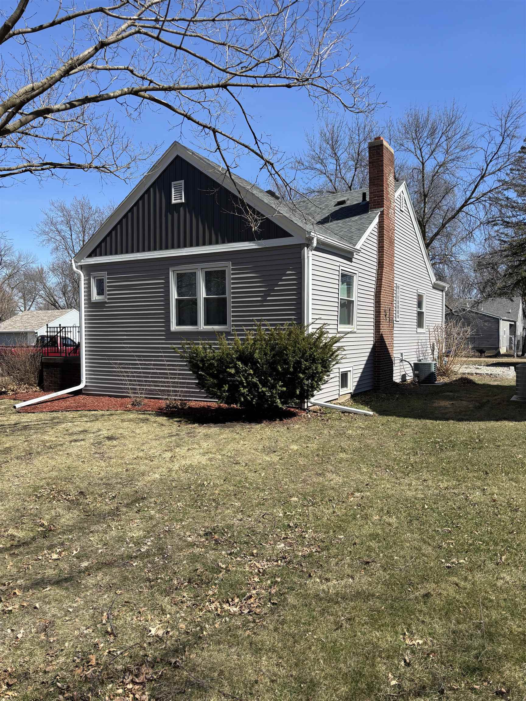 1622 1st Avenue, Spencer, IA 51301 