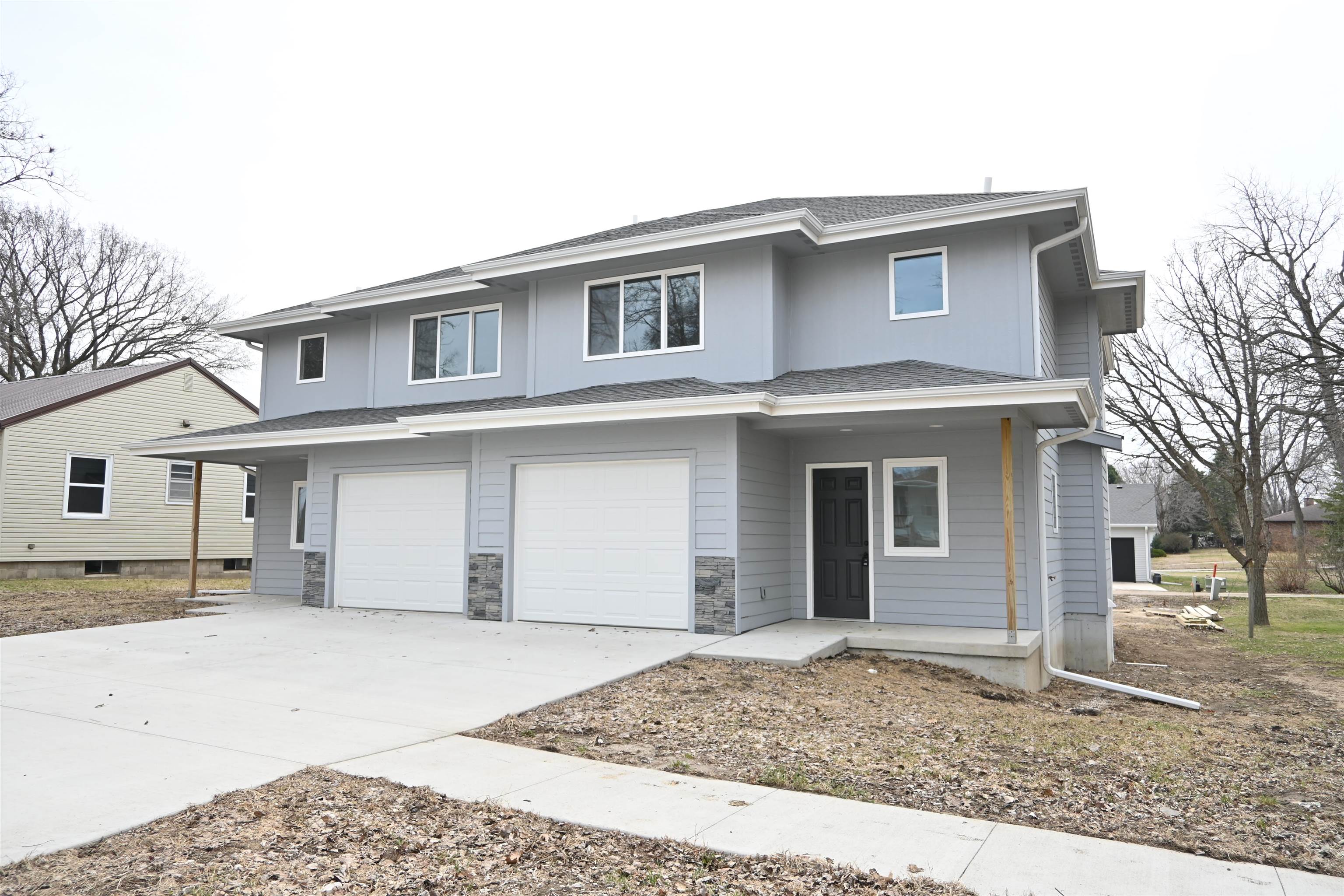 215 8th Street, Lake View, IA 51450 