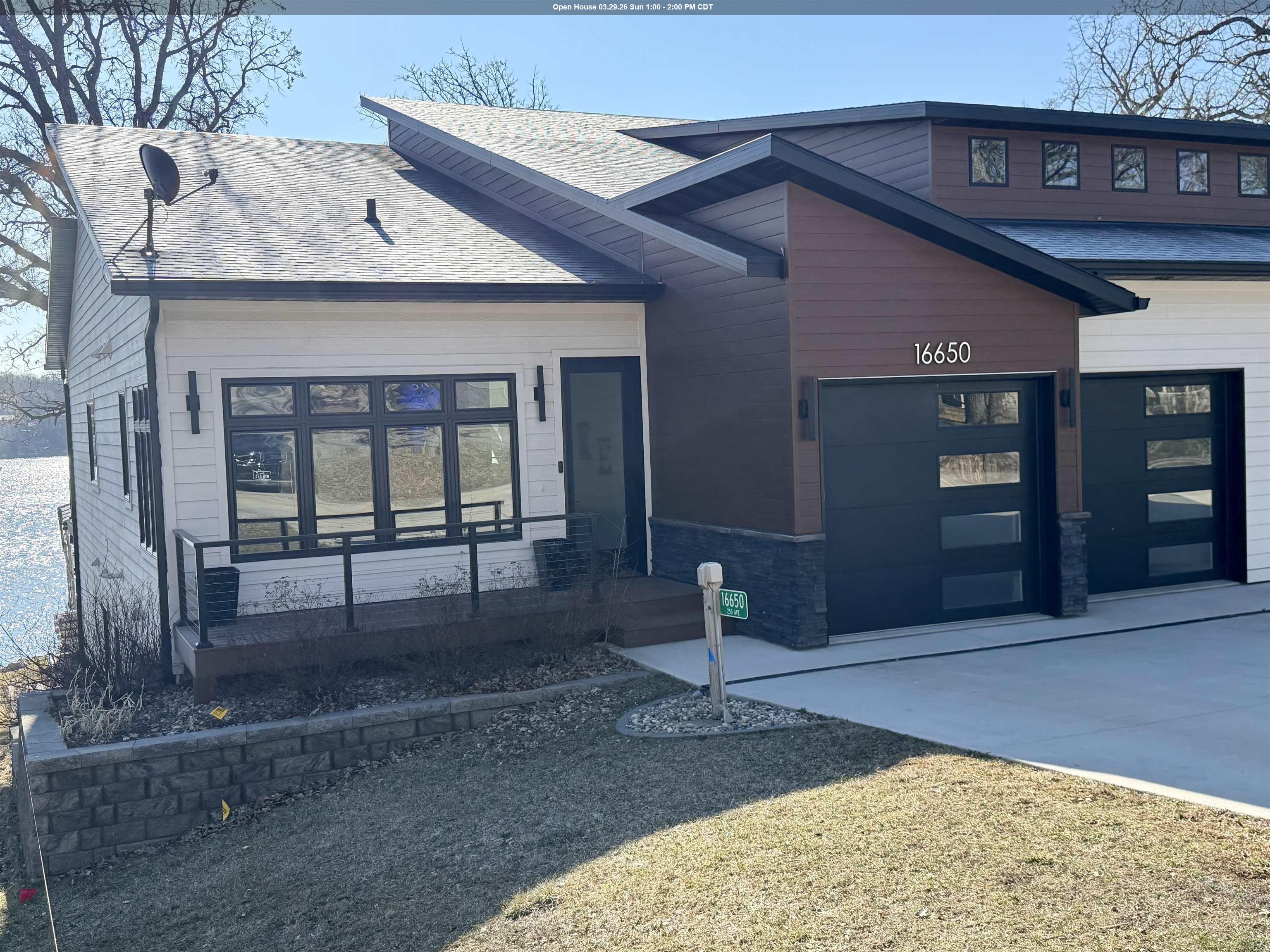 16650 255th Ave, Spirit Lake, IA 51360 