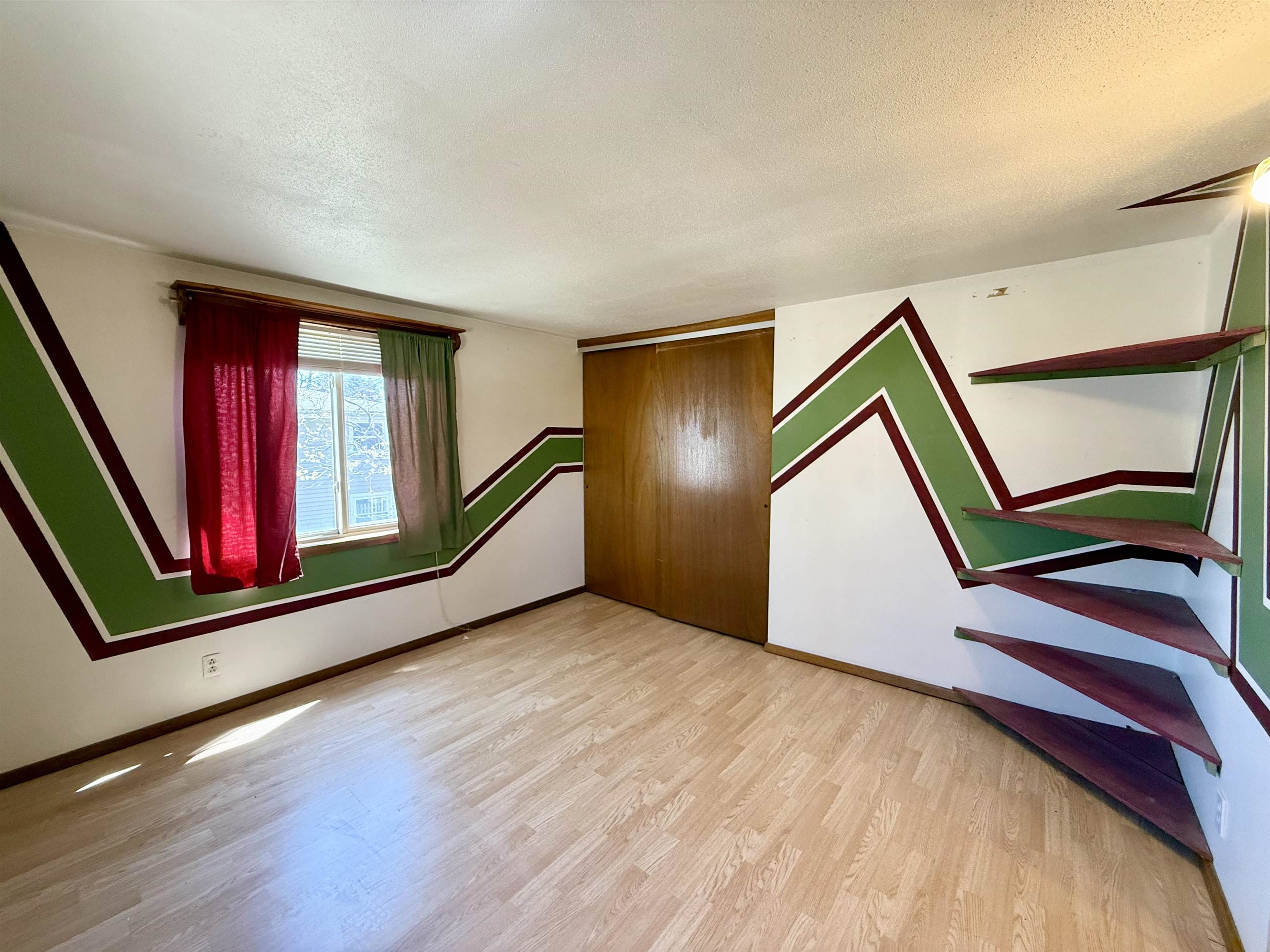 MLS #260187