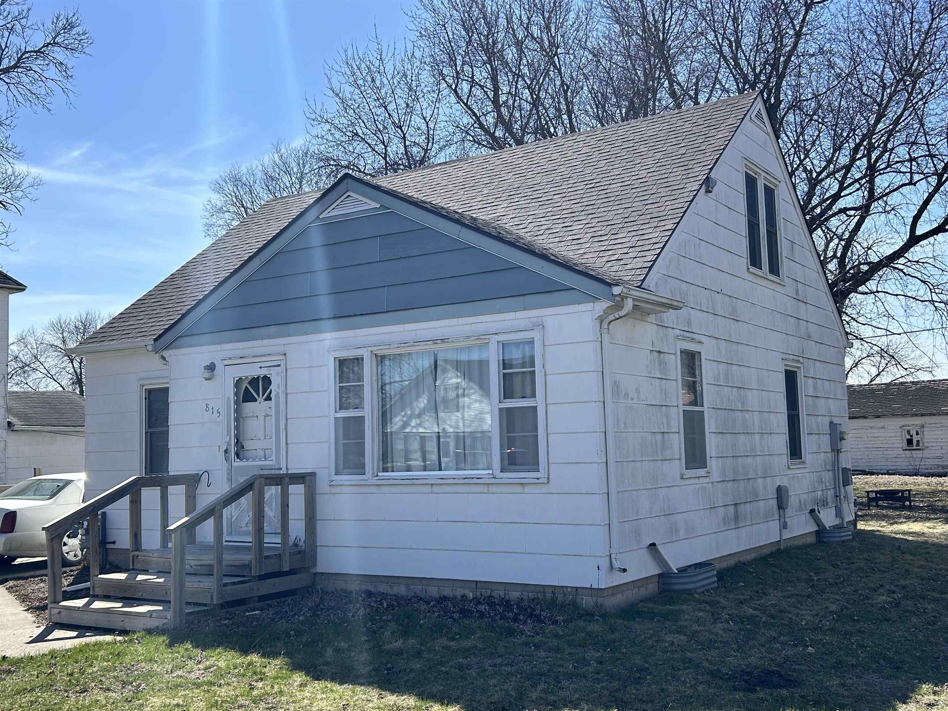 815 10th Street, Estherville, IA 51334 