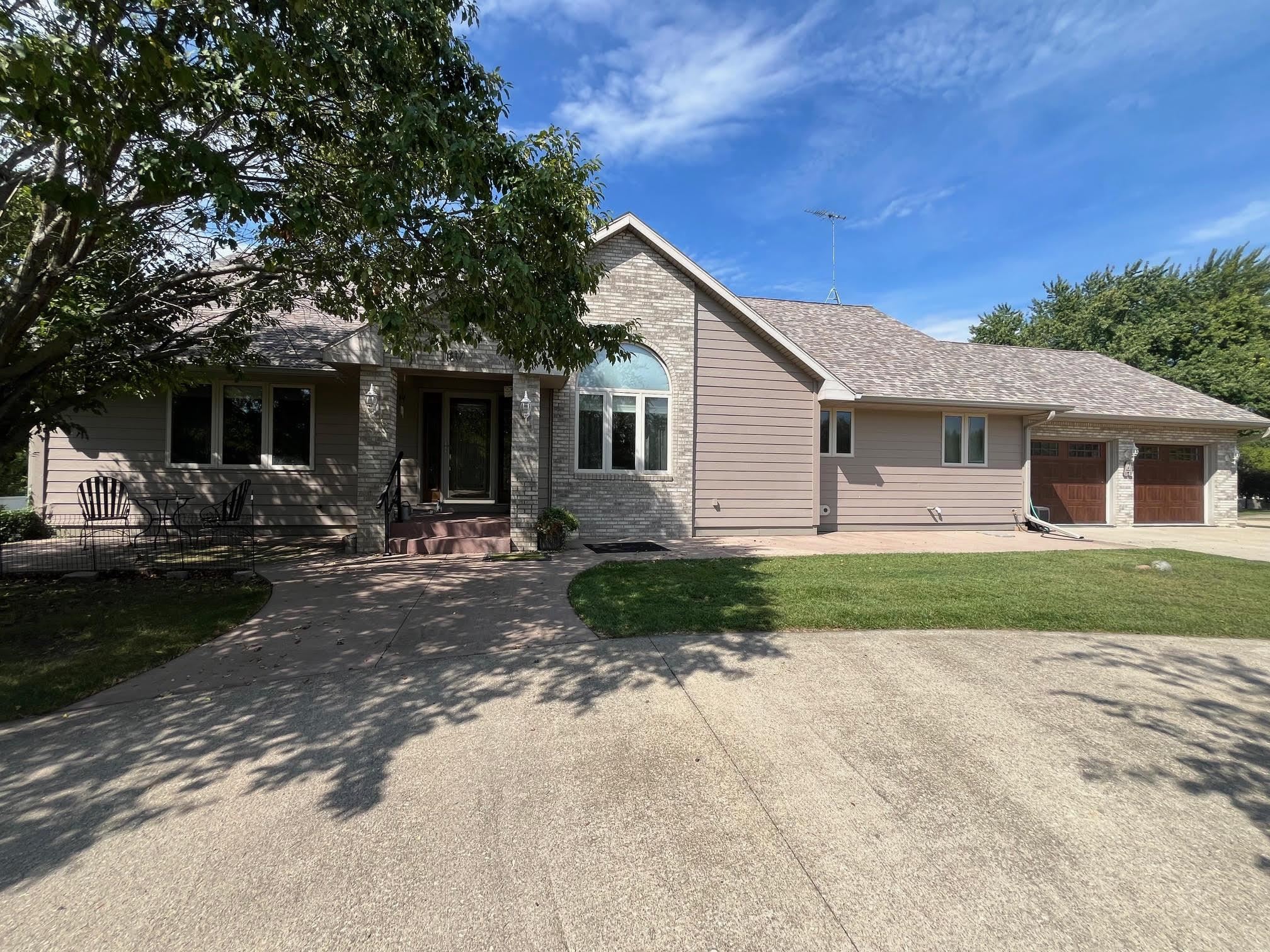 1817 10th Avenue, Spencer, IA 51301 