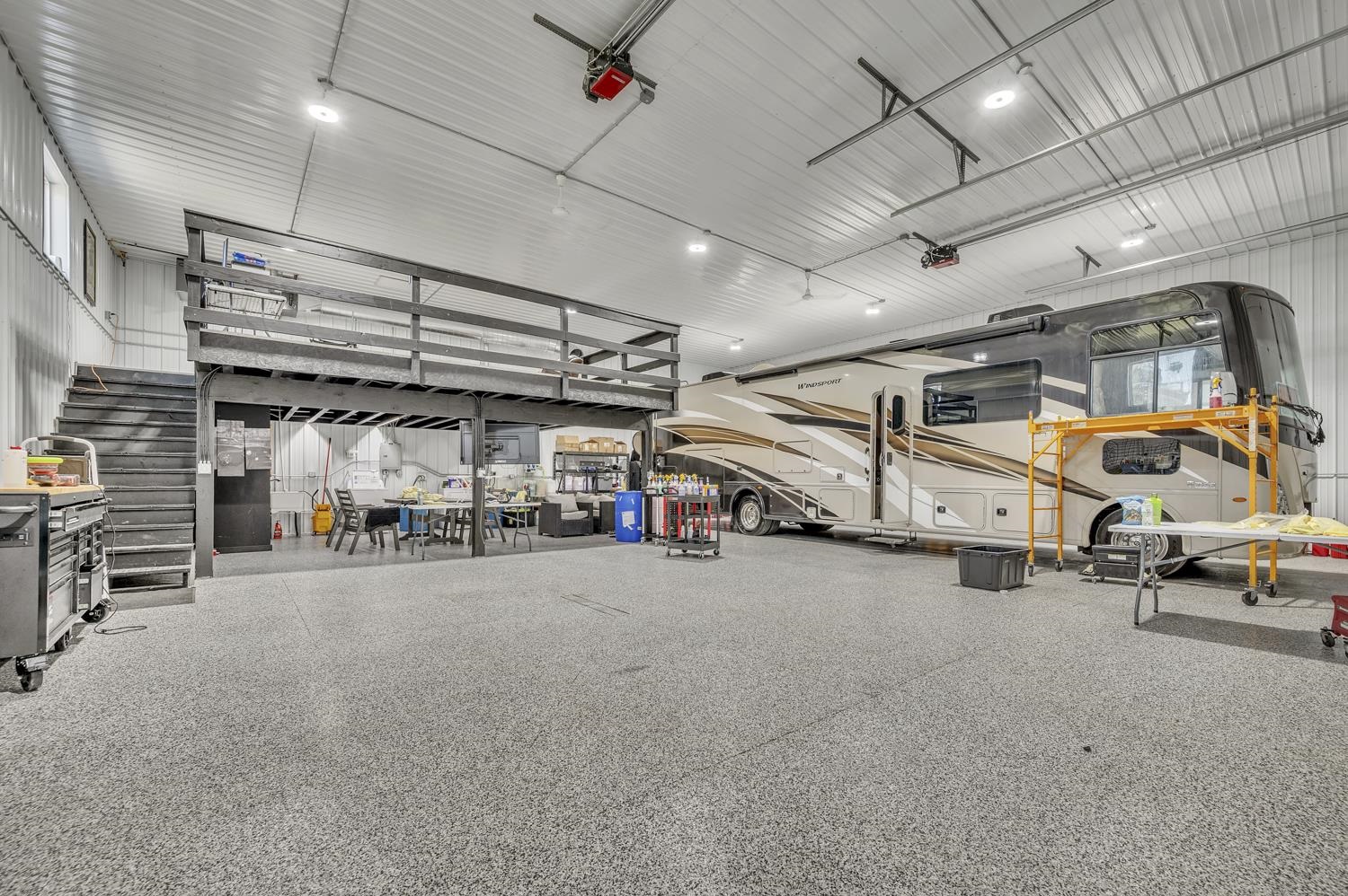 2049 Hwy 86, Milford, IA 51351 