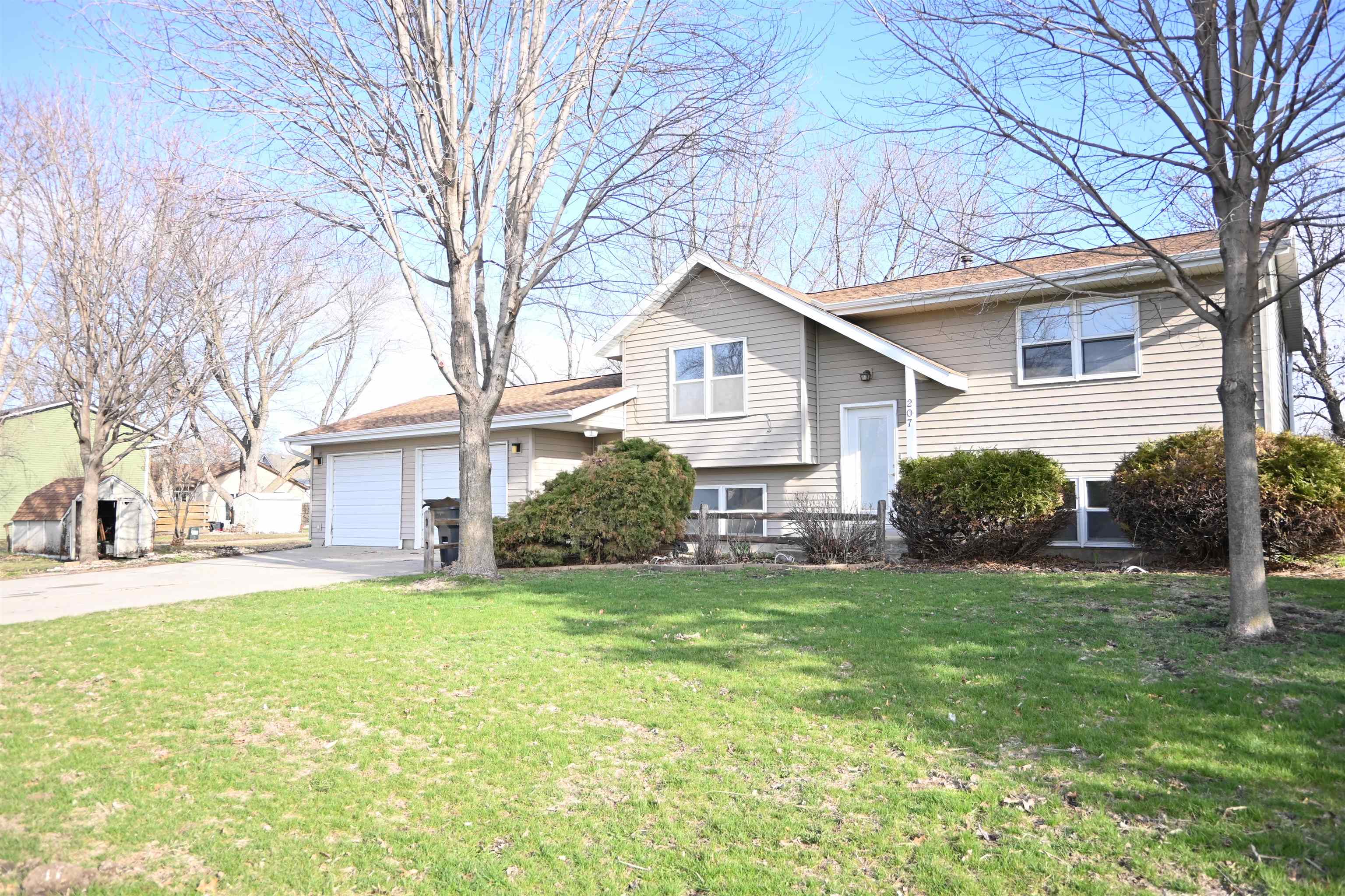 207 Wilson Street, Everly, IA 51338 