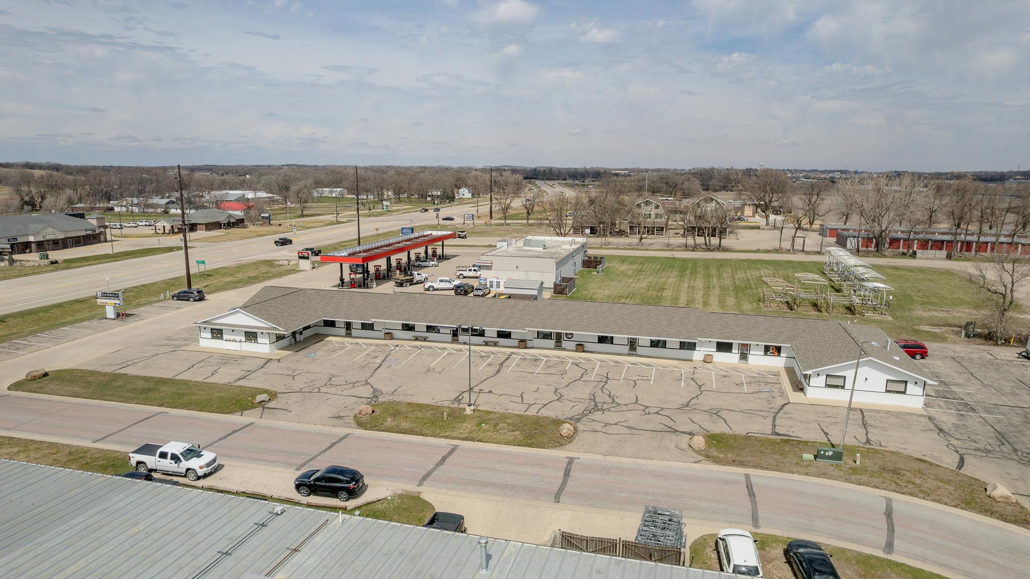 1008 Eastview Ave., Okoboji, IA 51355 