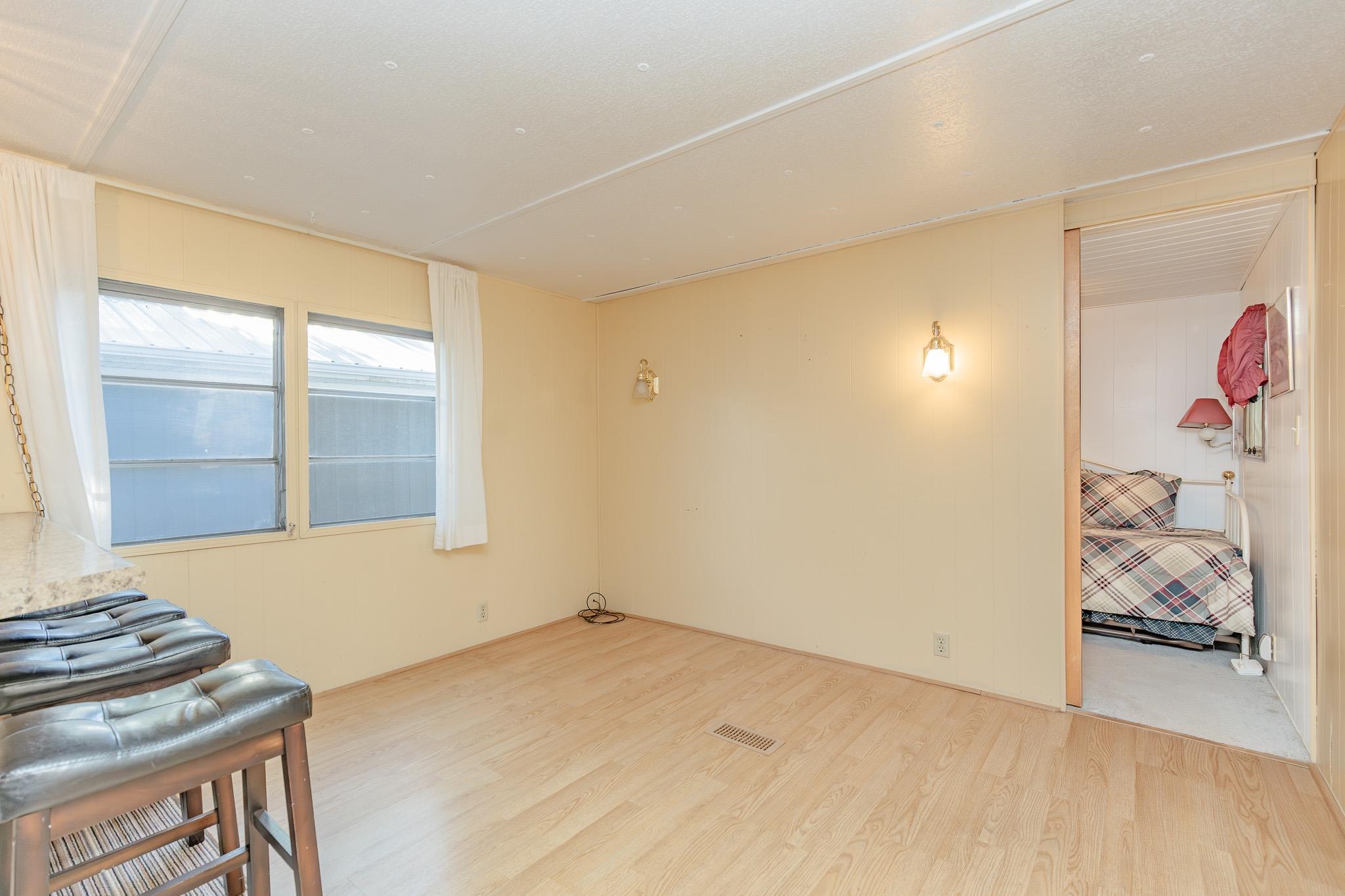 MLS #260260