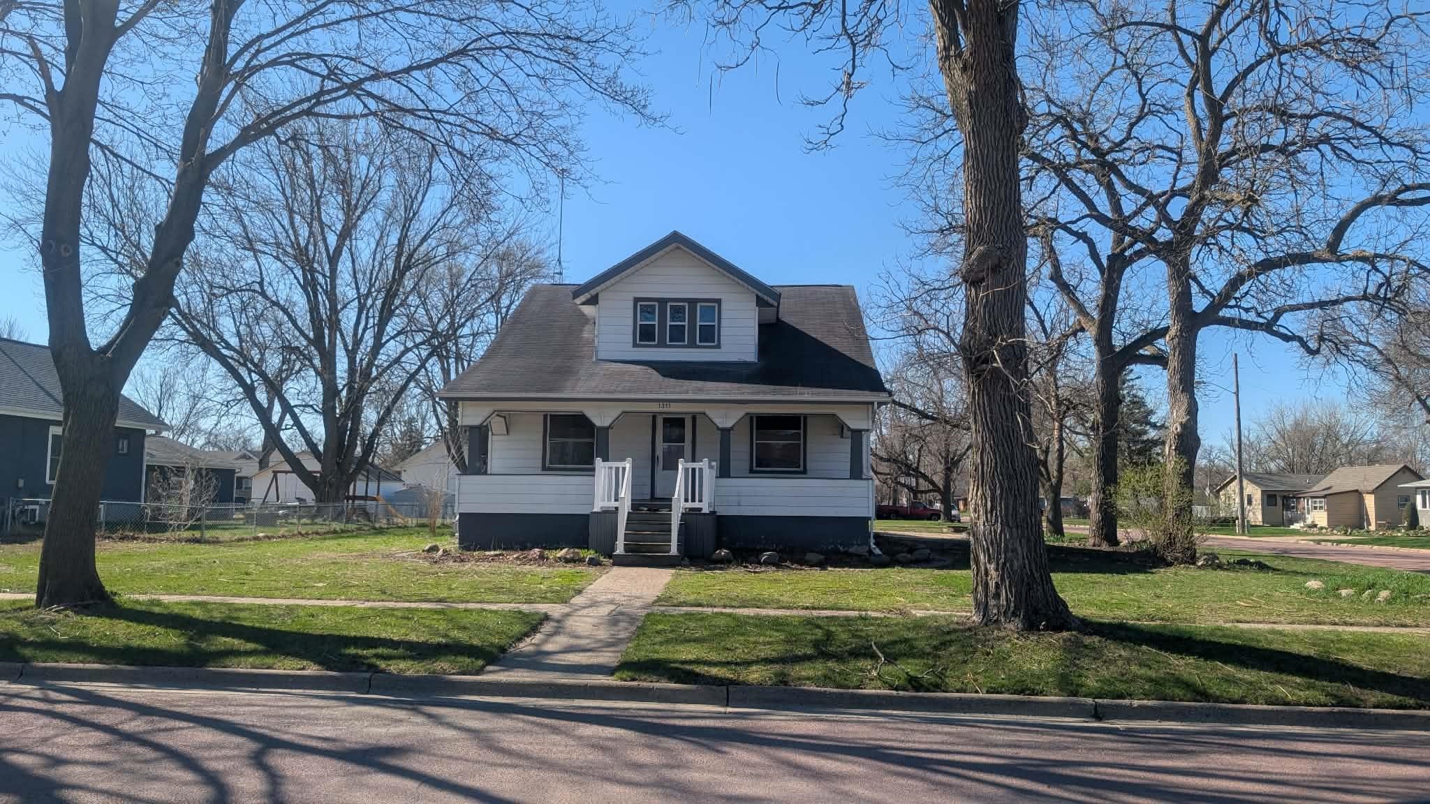 1311 9th Street, Milford, IA 51351 