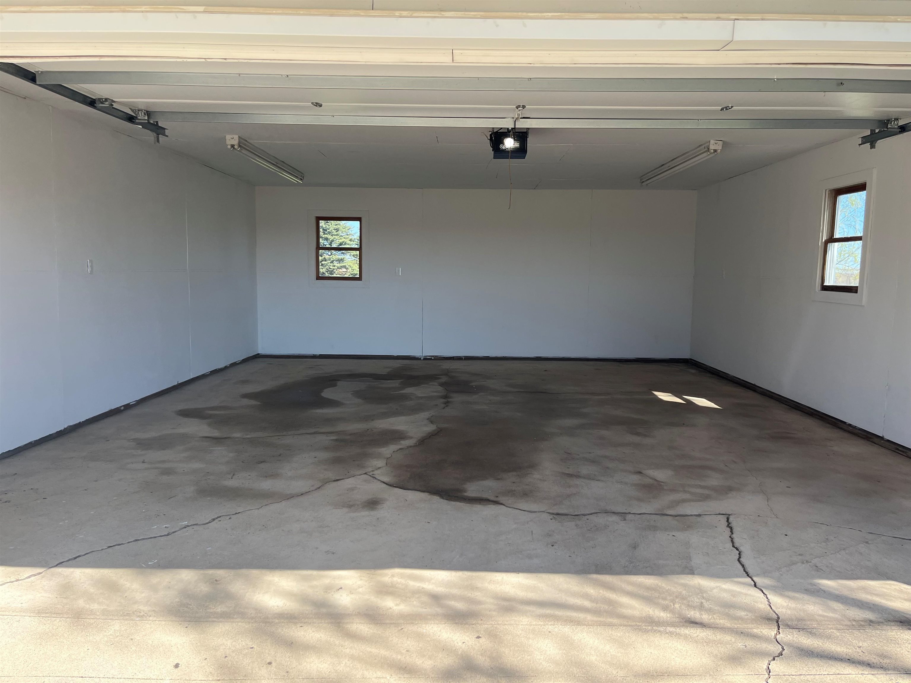 MLS #260295