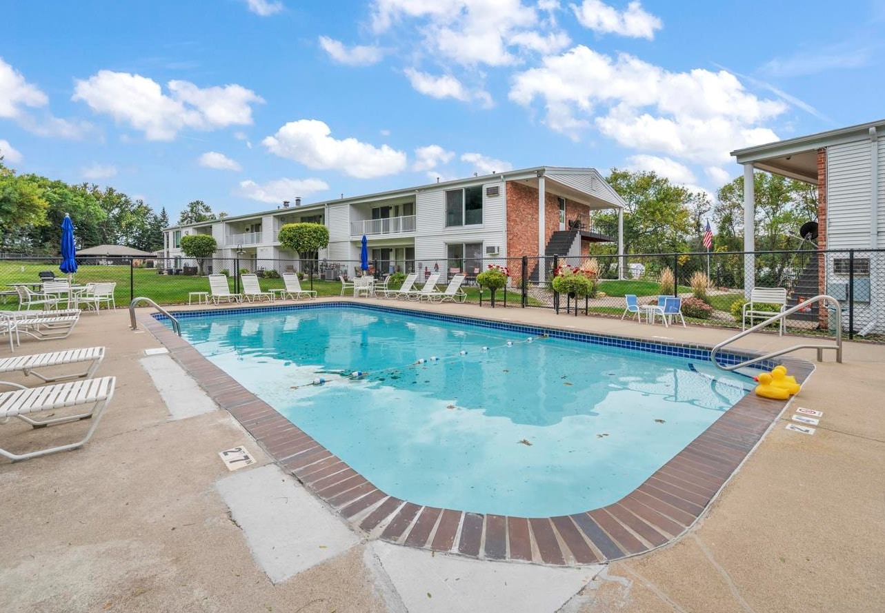 1750 Country Club Drive #209, Okoboji, IA 51355 