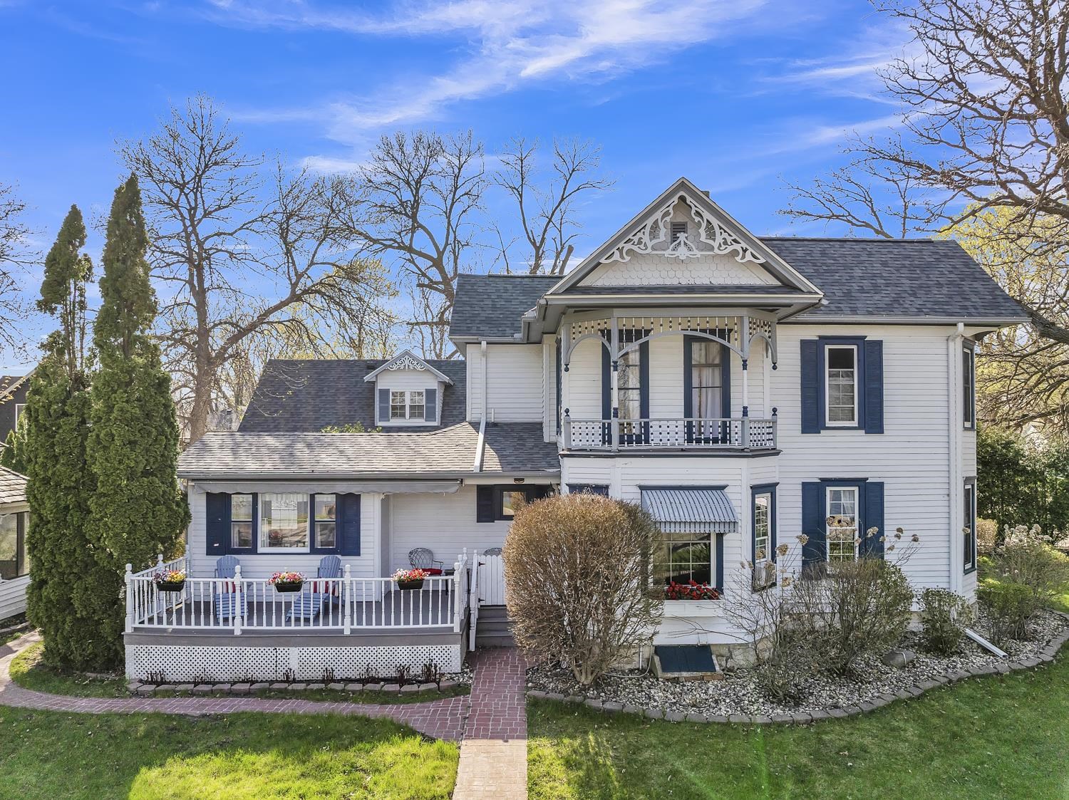 2302 4th Street, Emmetsburg, IA 50536 