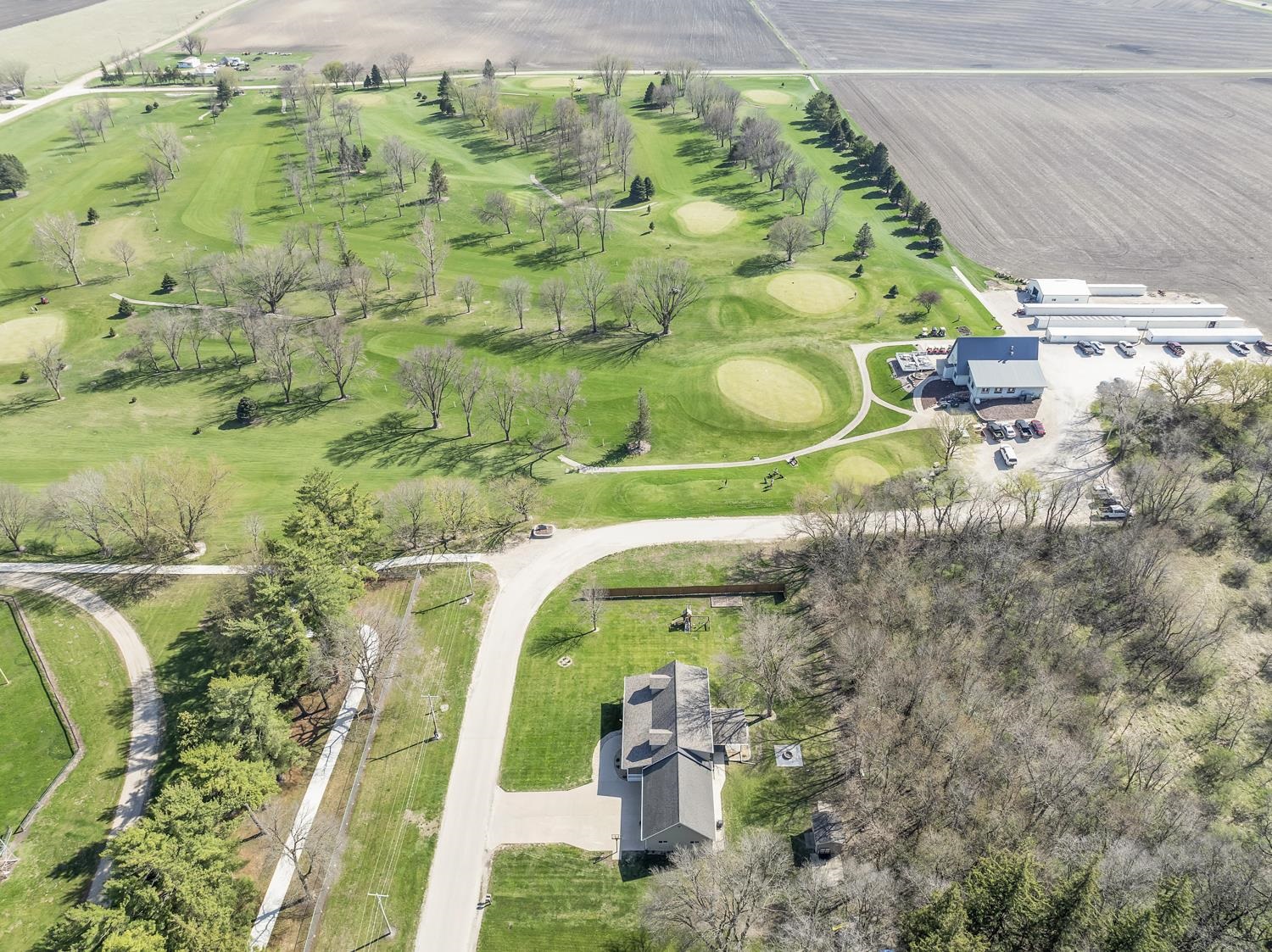 609 Cedar Avenue, Graettinger, IA 51342 